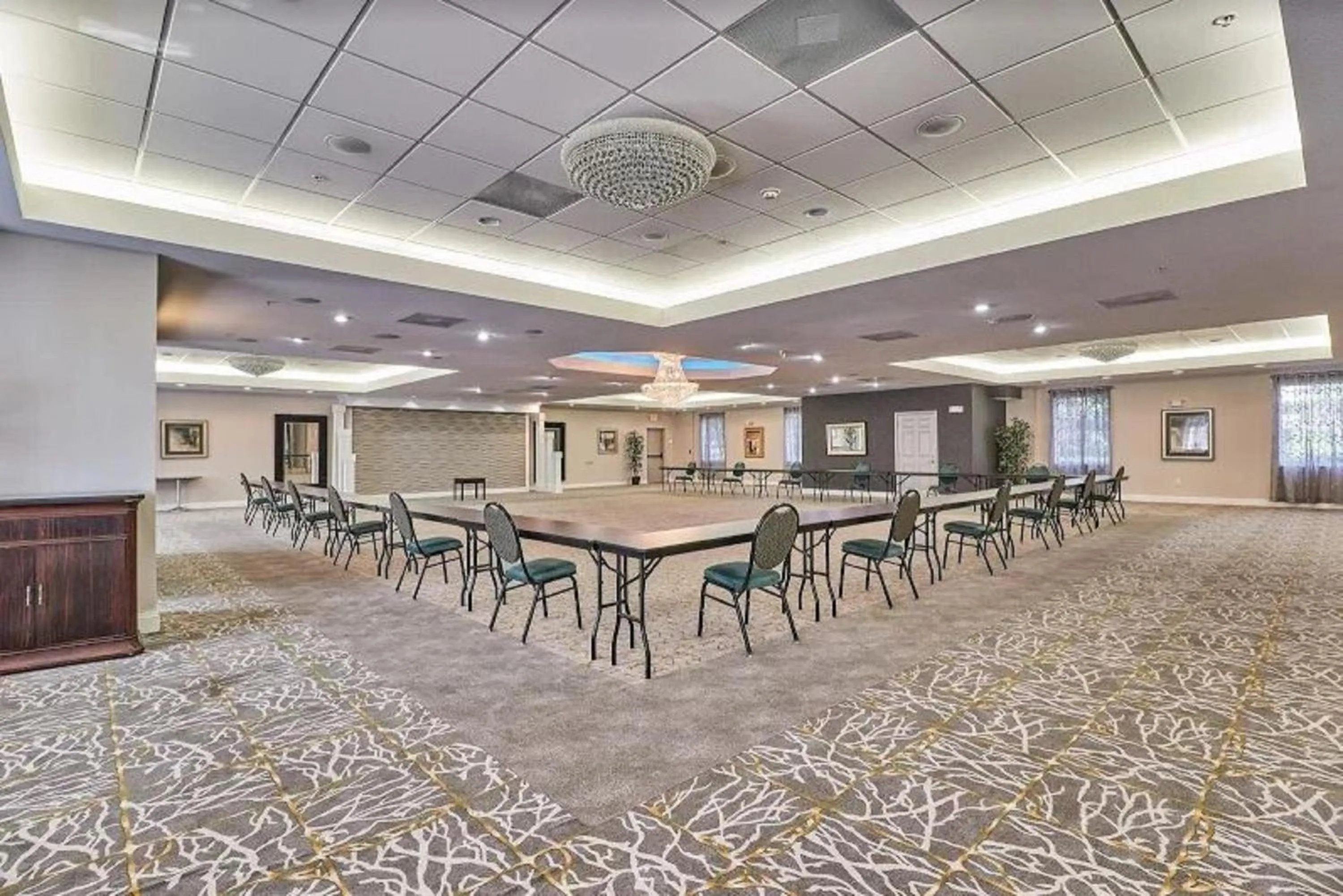 Banquet/Function facilities in Holiday Inn Express Hotel & Suites Clearwater US 19 North by IHG