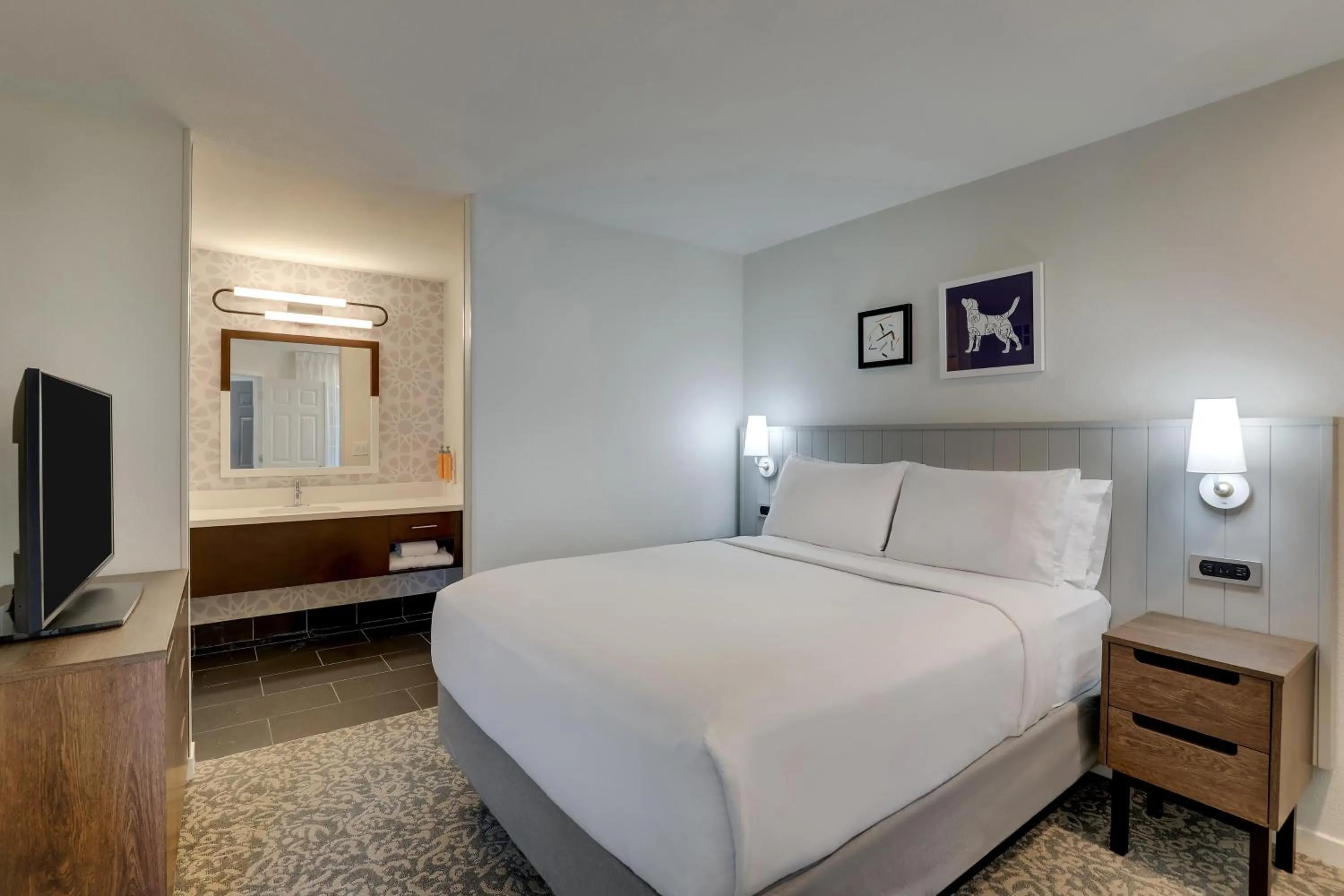 Bedroom, Bed in Sonesta ES Suites San Jose - Airport