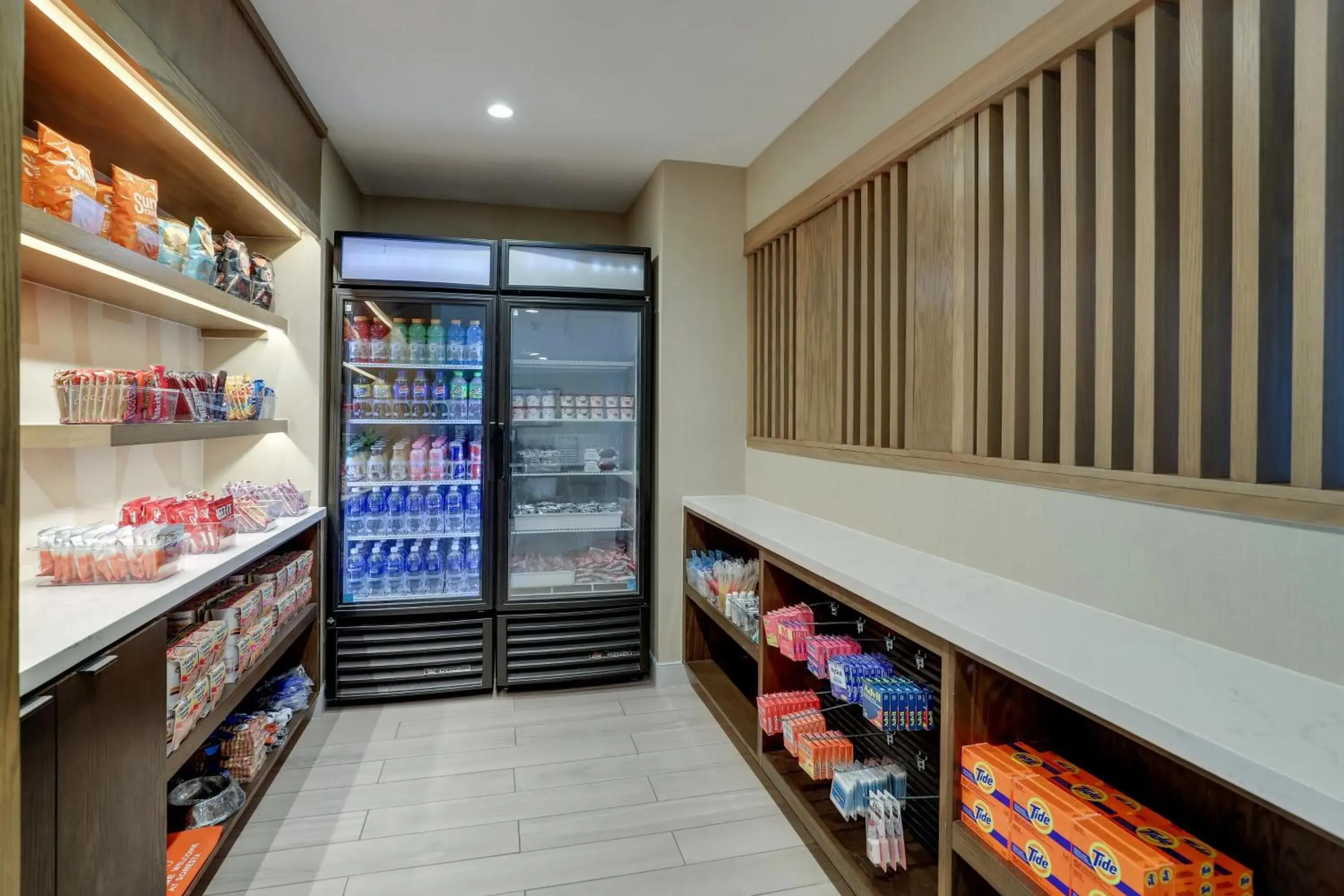 Food and drinks in Sonesta ES Suites San Jose - Airport Food and drinks in Sonesta ES Suites San Jose - Airport