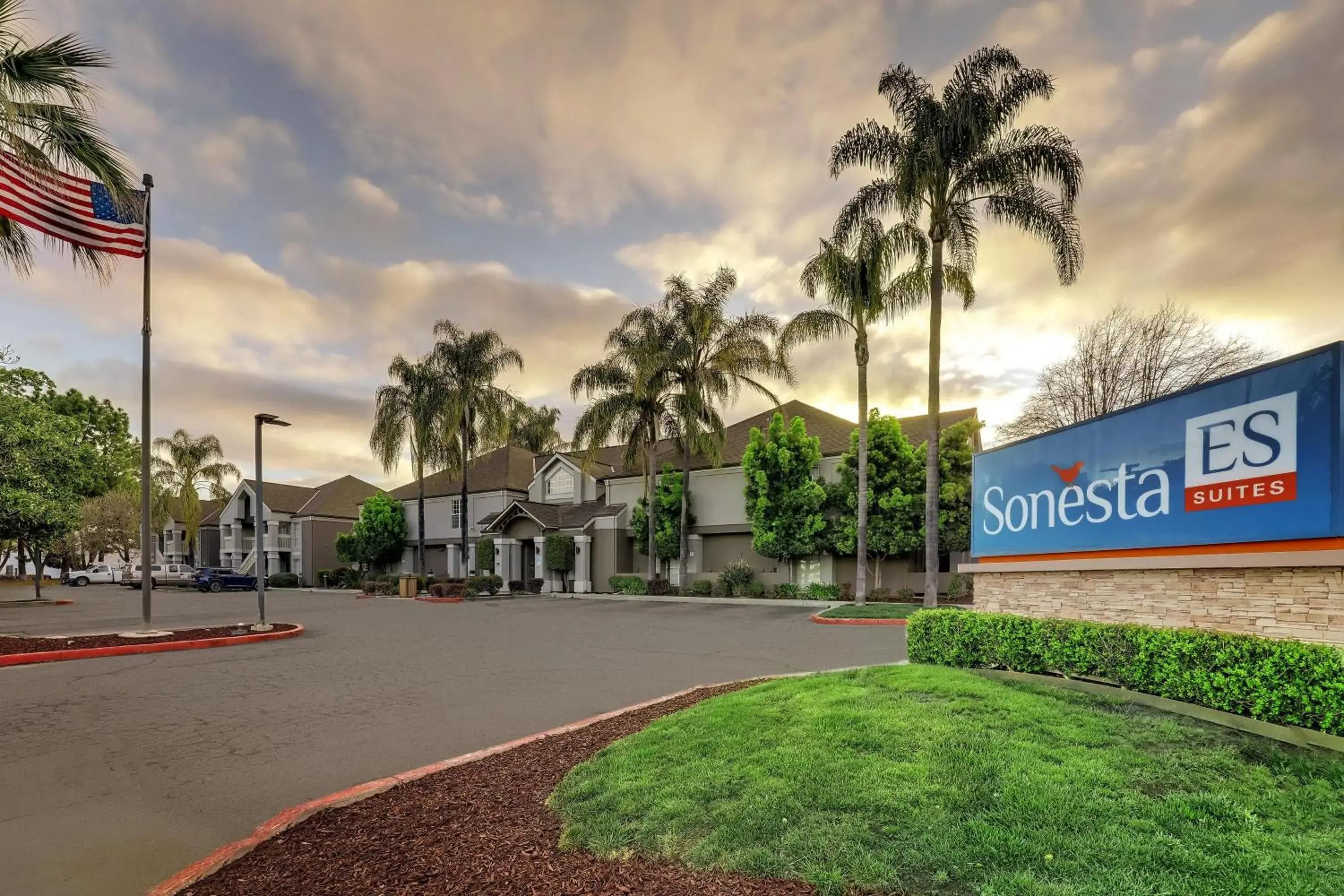 Property building in Sonesta ES Suites San Jose - Airport Property building in Sonesta ES Suites San Jose - Airport