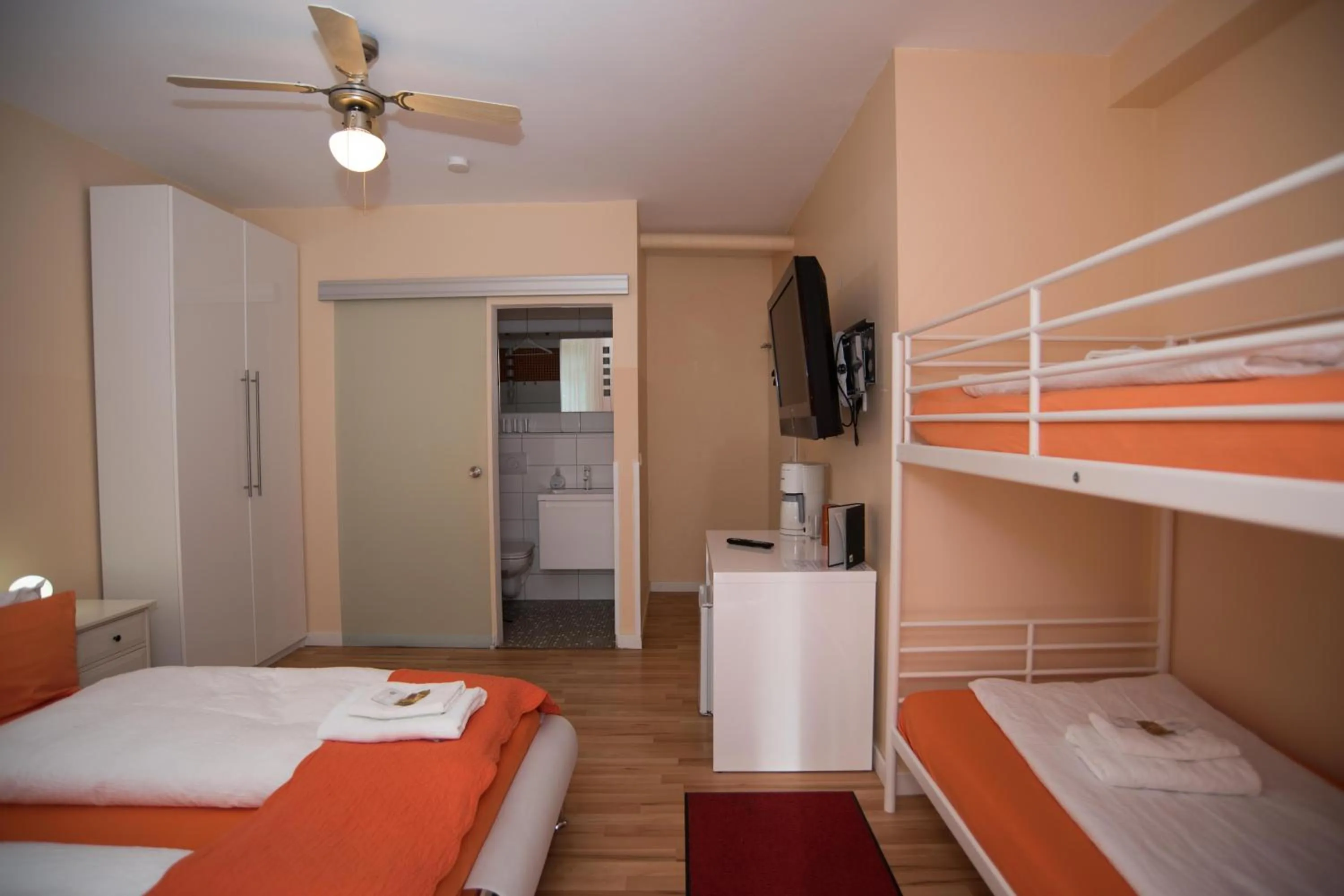 Bed in City Guesthouse Pension Berlin