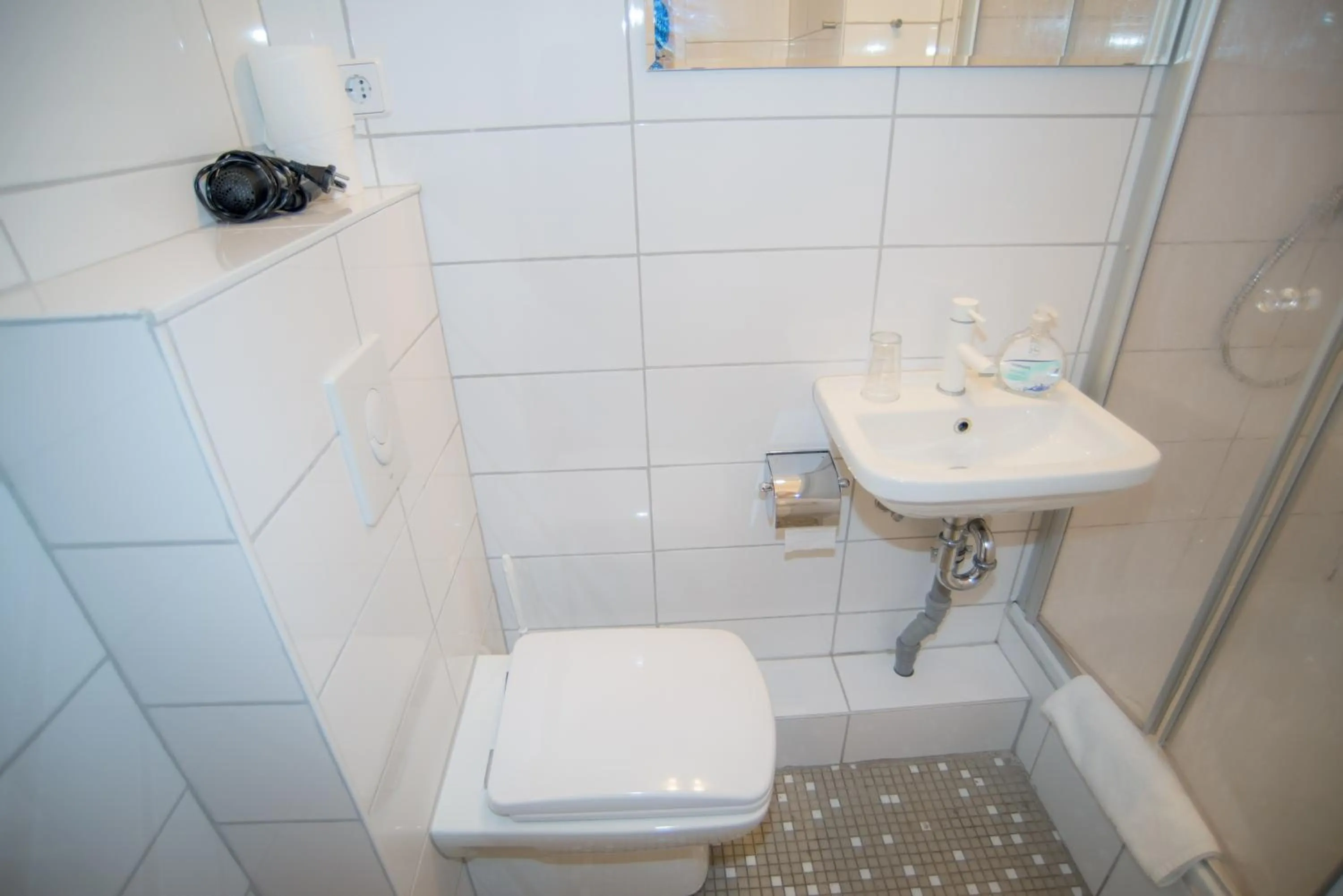 Bathroom in City Guesthouse Pension Berlin