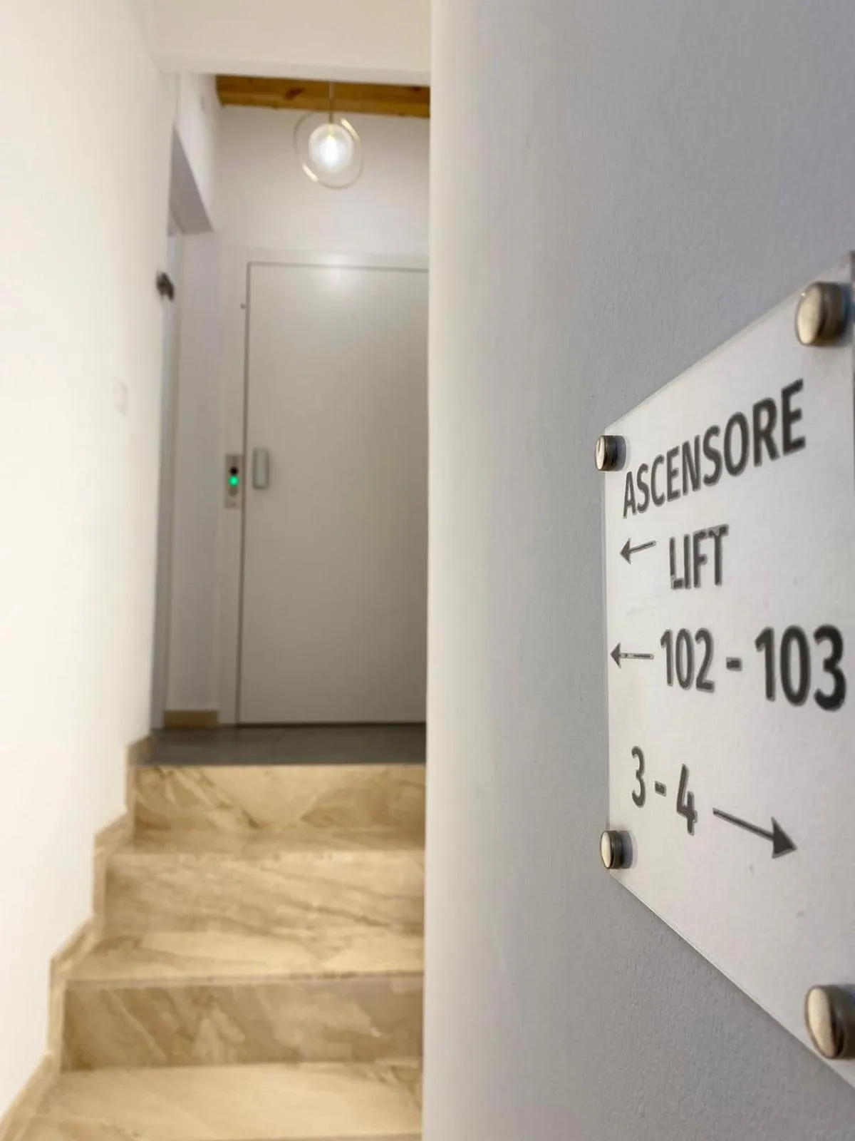 Logo/Certificate/Sign in Atrium