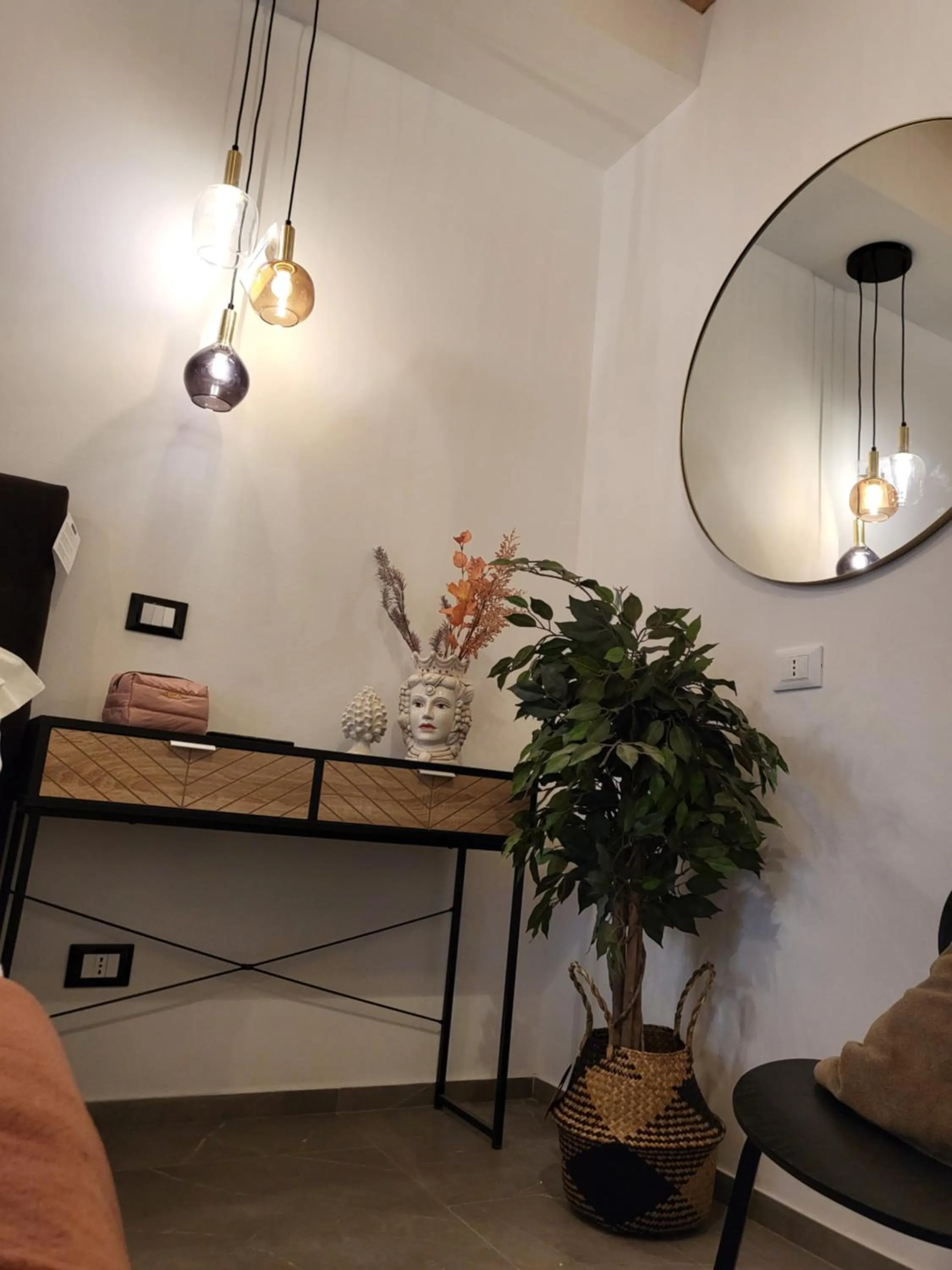 hair dresser in Atrium