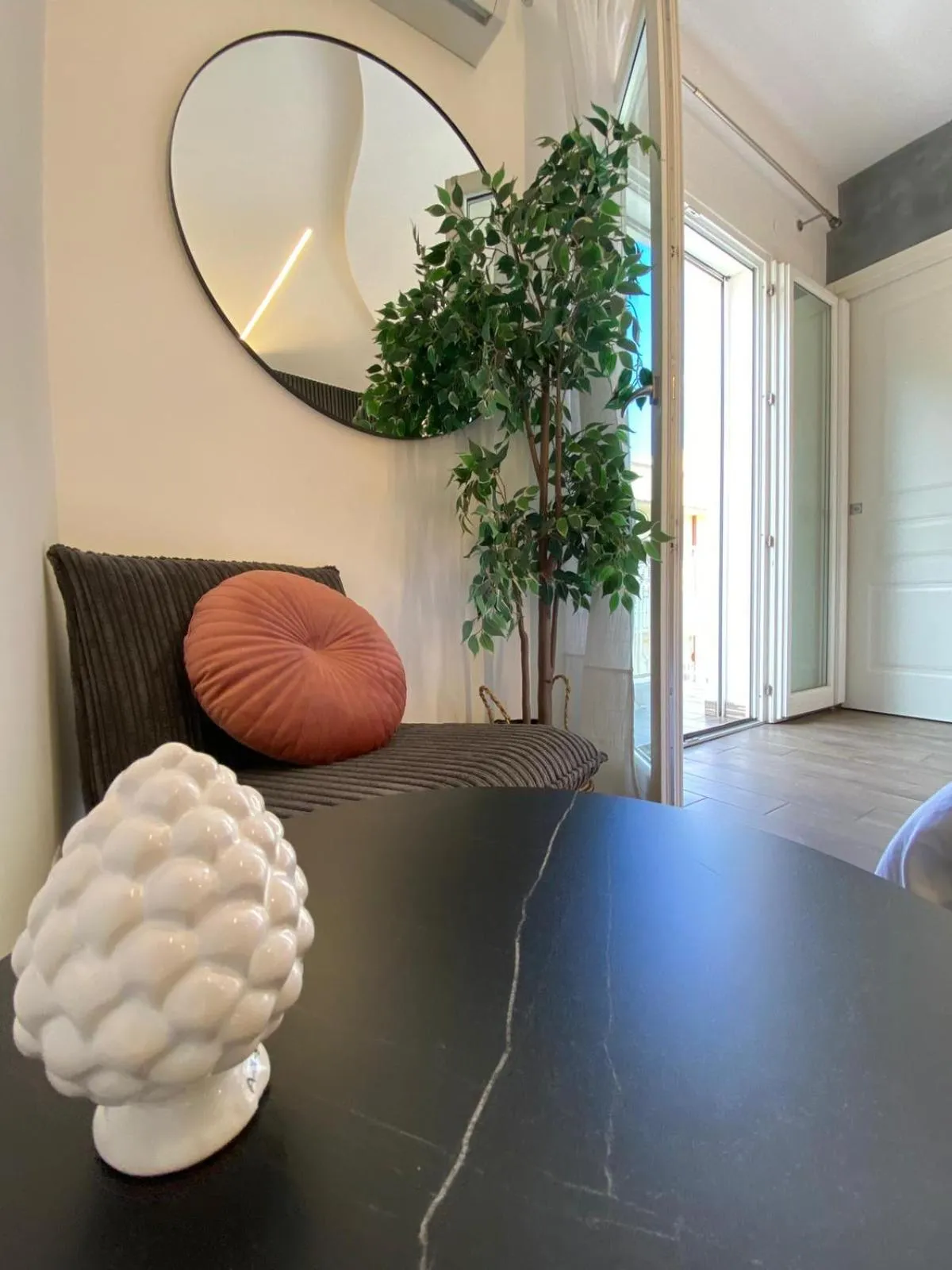 hair dresser in Atrium