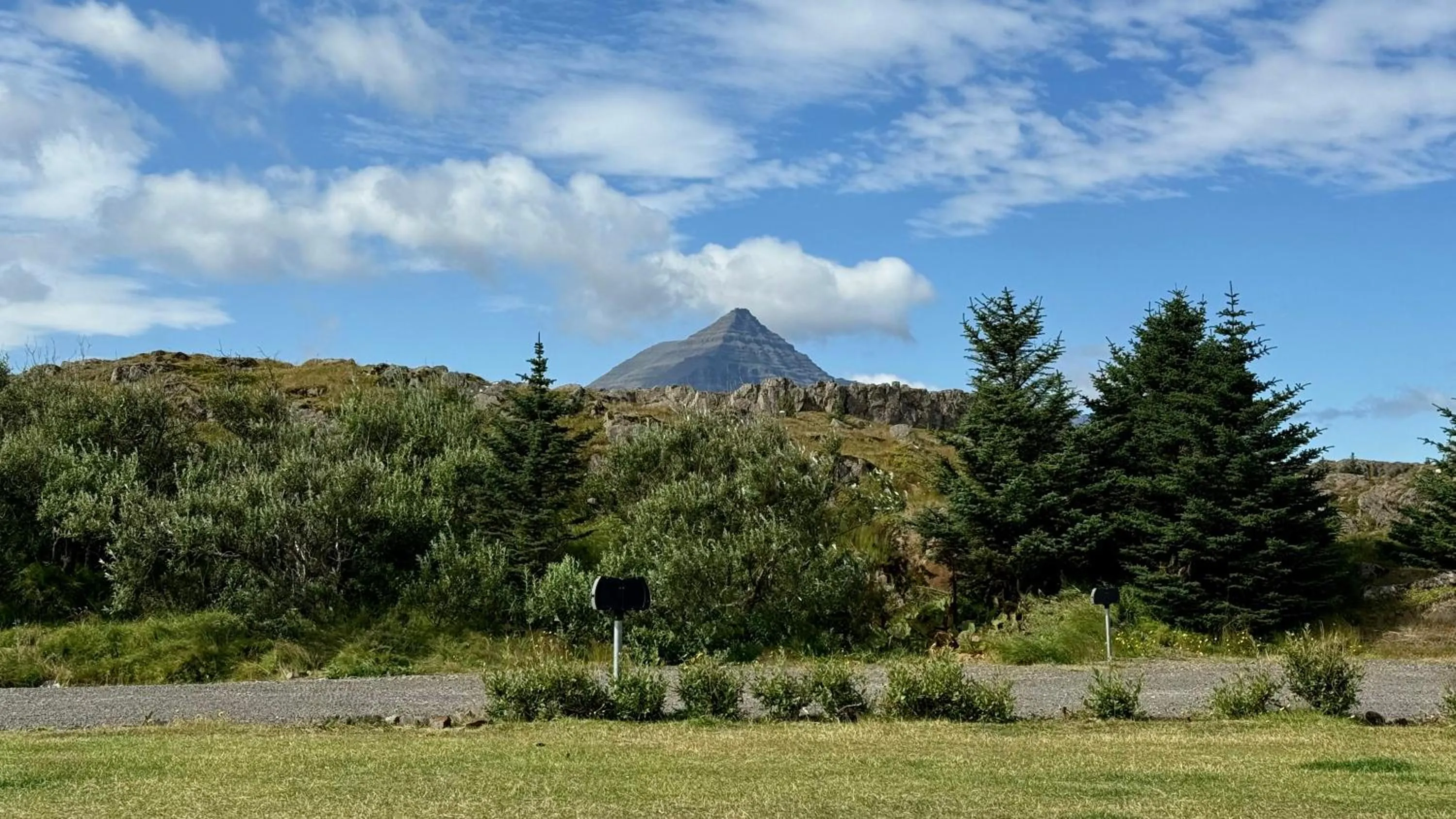 Day in Framtid Camping Lodging Barrels