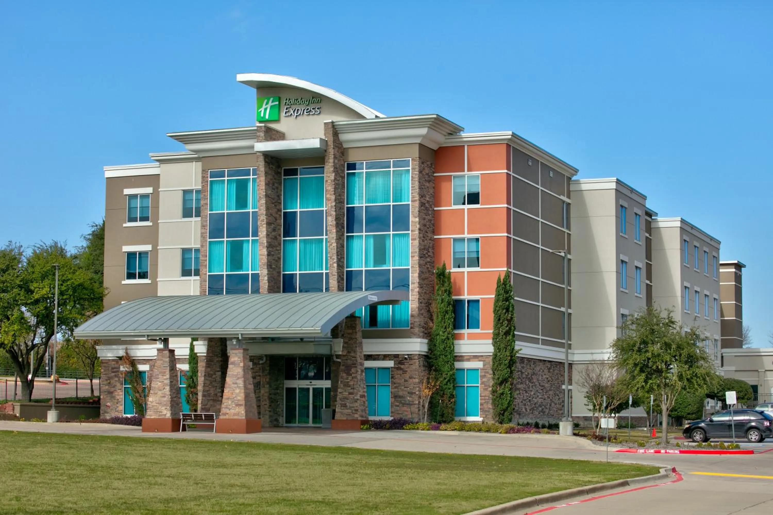 Property building in Holiday Inn Express & Suites North Dallas at Preston by IHG