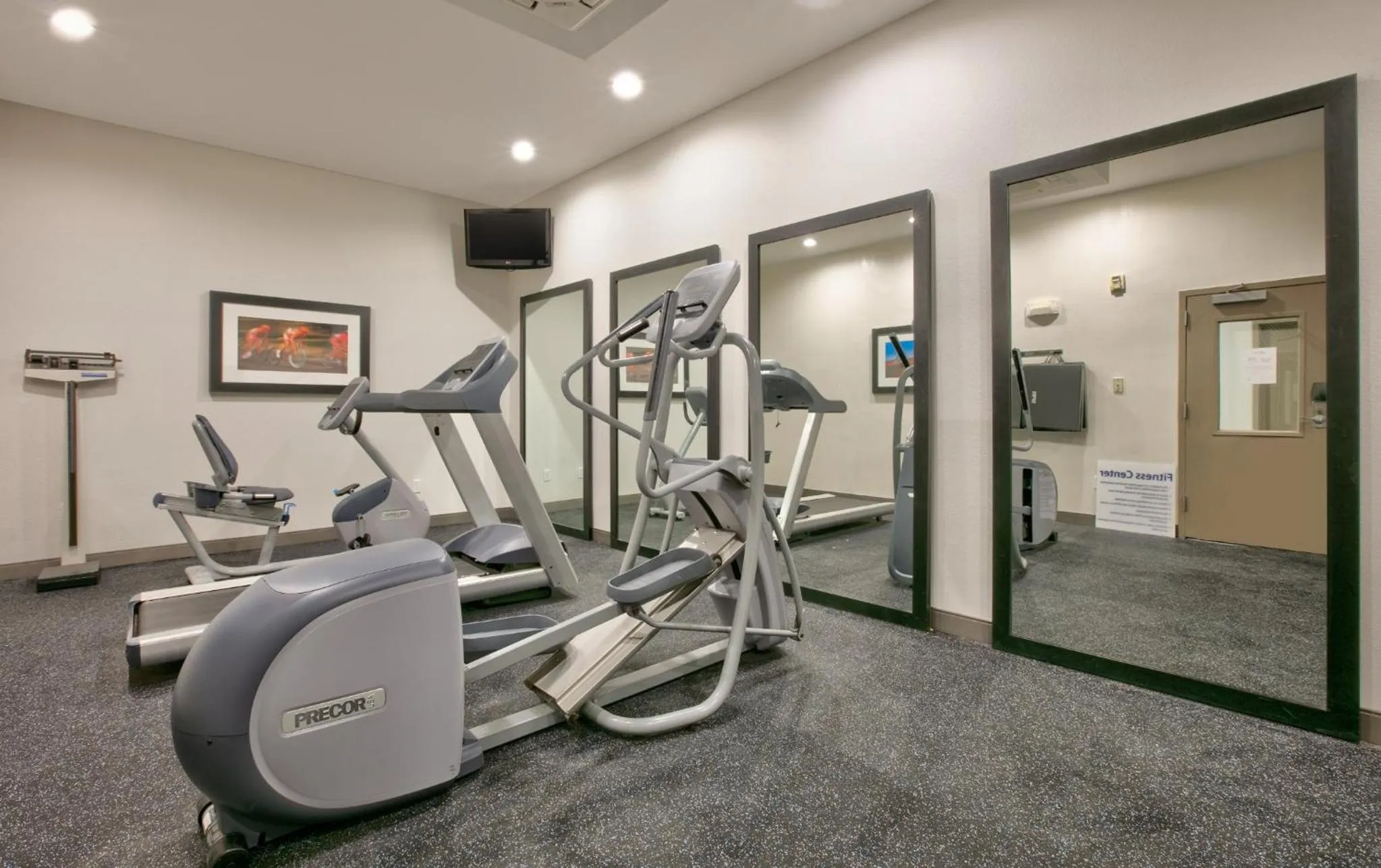 Fitness centre/facilities in Holiday Inn Express & Suites North Dallas at Preston by IHG