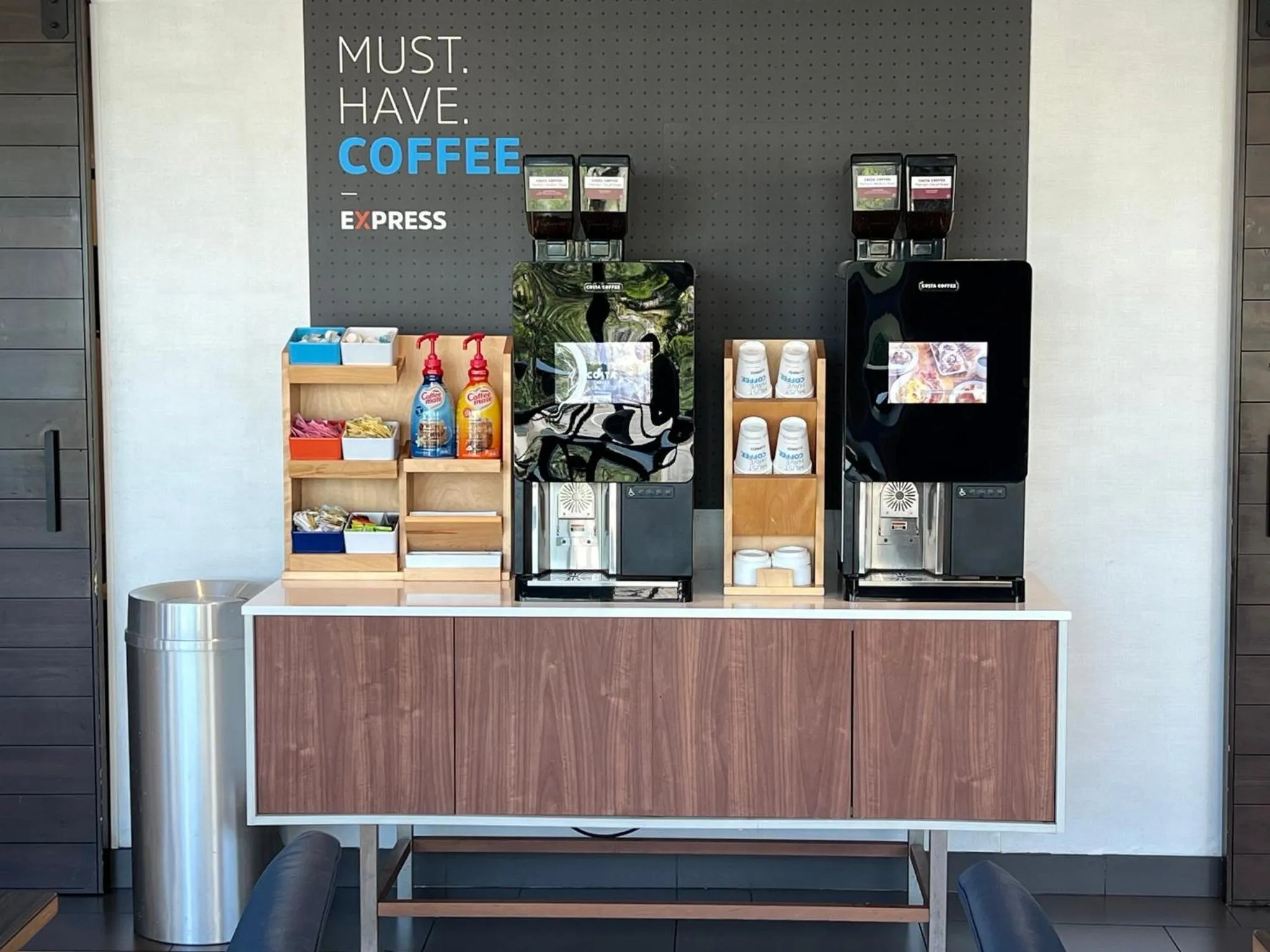 Bedroom in Holiday Inn Express & Suites Fort Worth Downtown by IHG