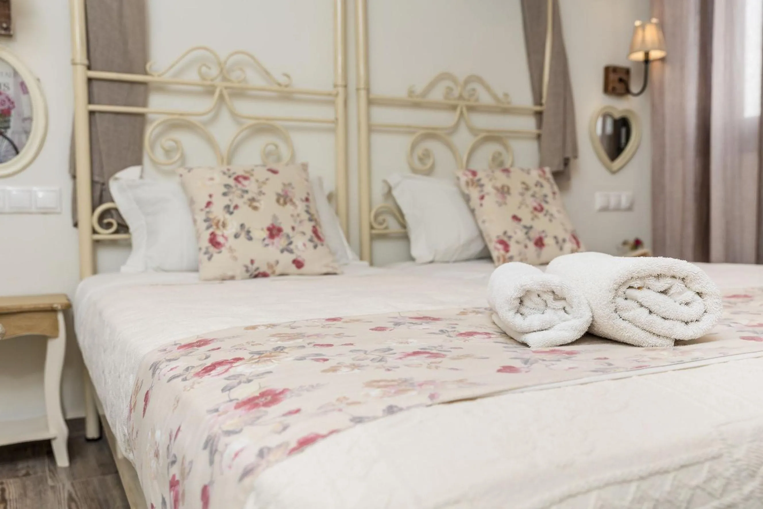 Deluxe Twin Room in Naxos Petite Studios