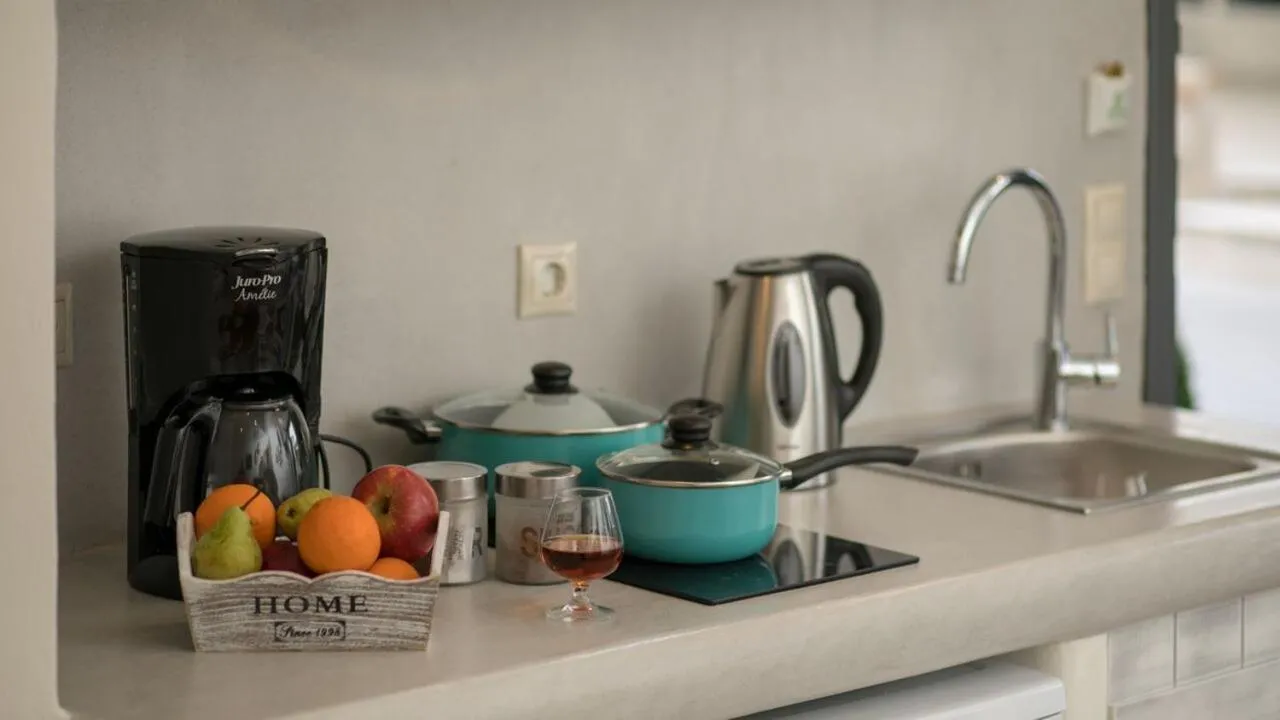 Coffee/tea facilities in Naxos Petite Studios