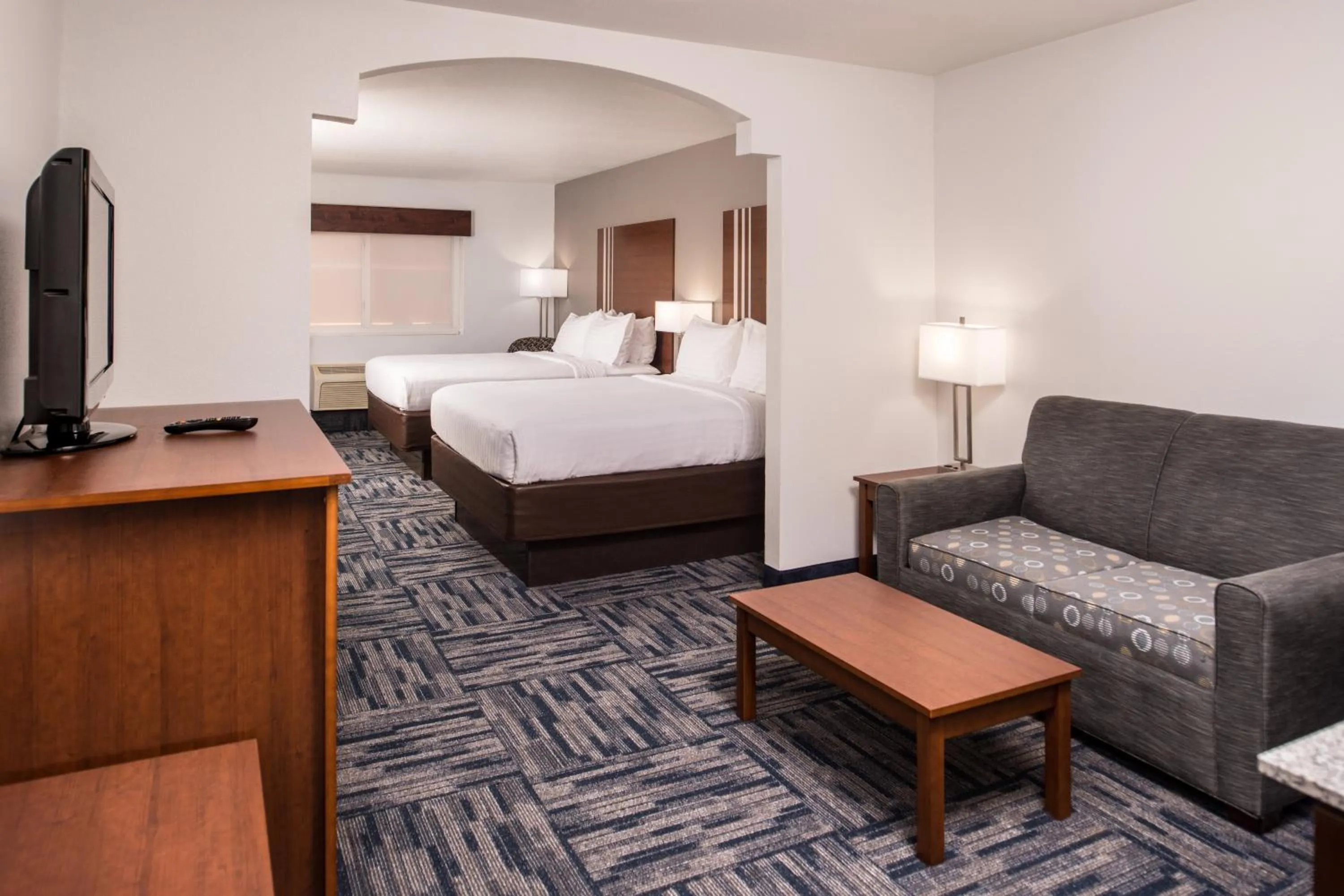 Photo of the whole room, Bed in Holiday Inn Express & Suites Alamogordo Highway 54/70 by IHG