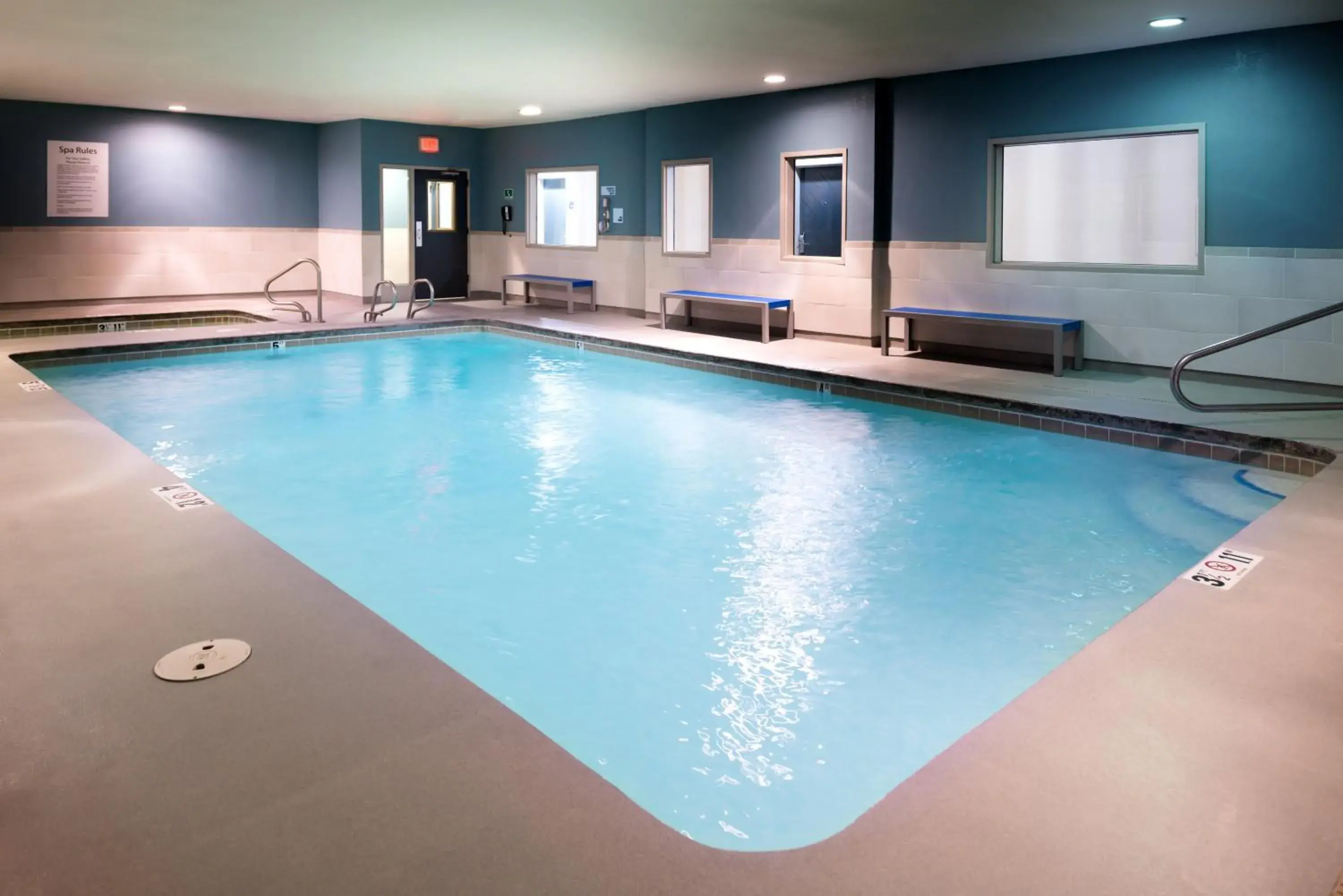 Swimming pool in Holiday Inn Express & Suites Alamogordo Highway 54/70 by IHG Swimming pool in Holiday Inn Express & Suites Alamogordo Highway 54/70 by IHG