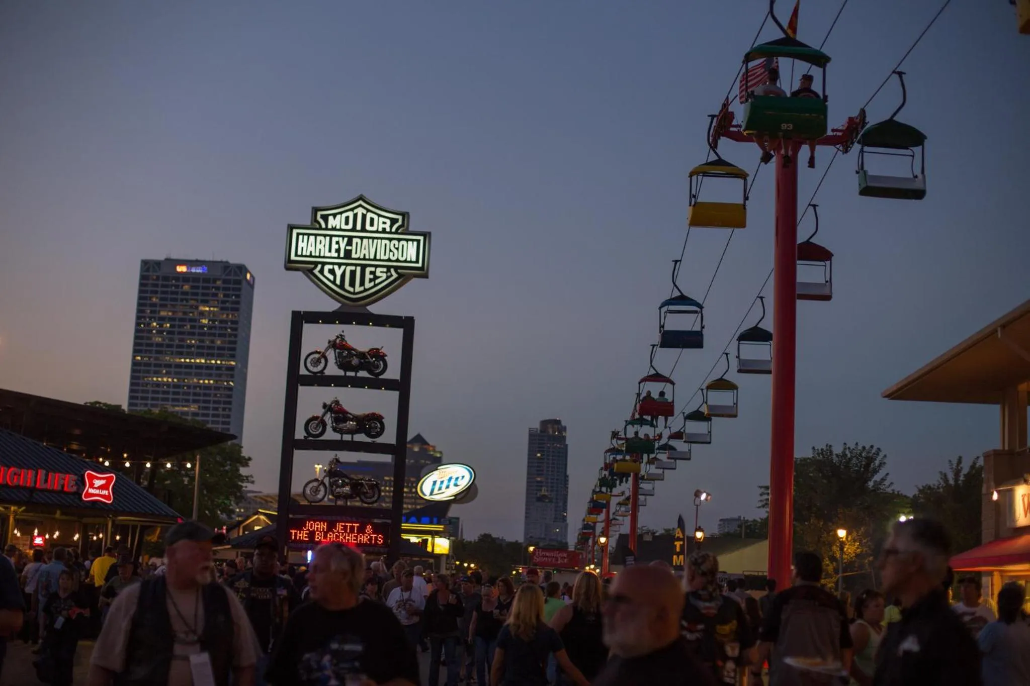 Nearby landmark in Crowne Plaza Milwaukee Airport by IHG