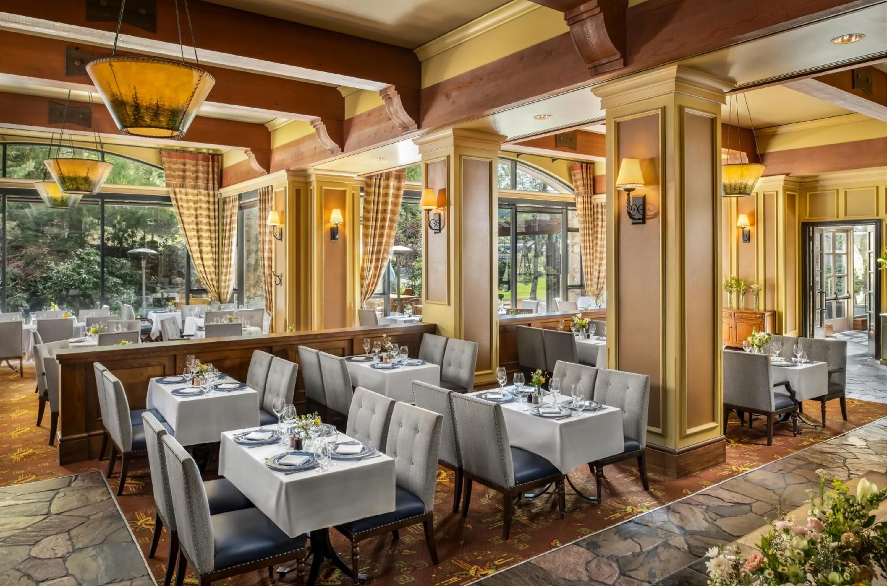 Restaurant/places to eat in Fairmont Chateau Whistler