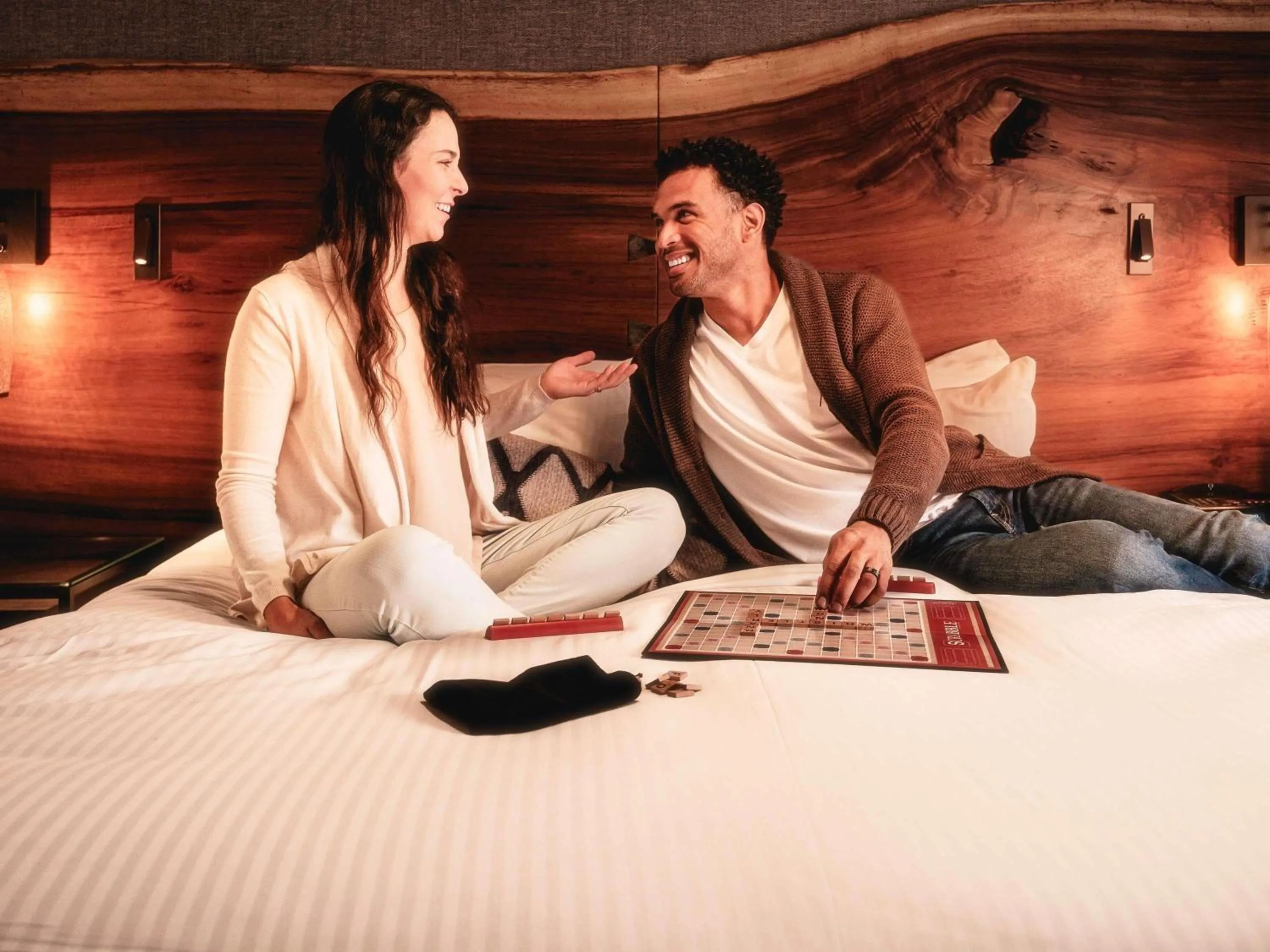 Bedroom, Bed in Fairmont Chateau Whistler