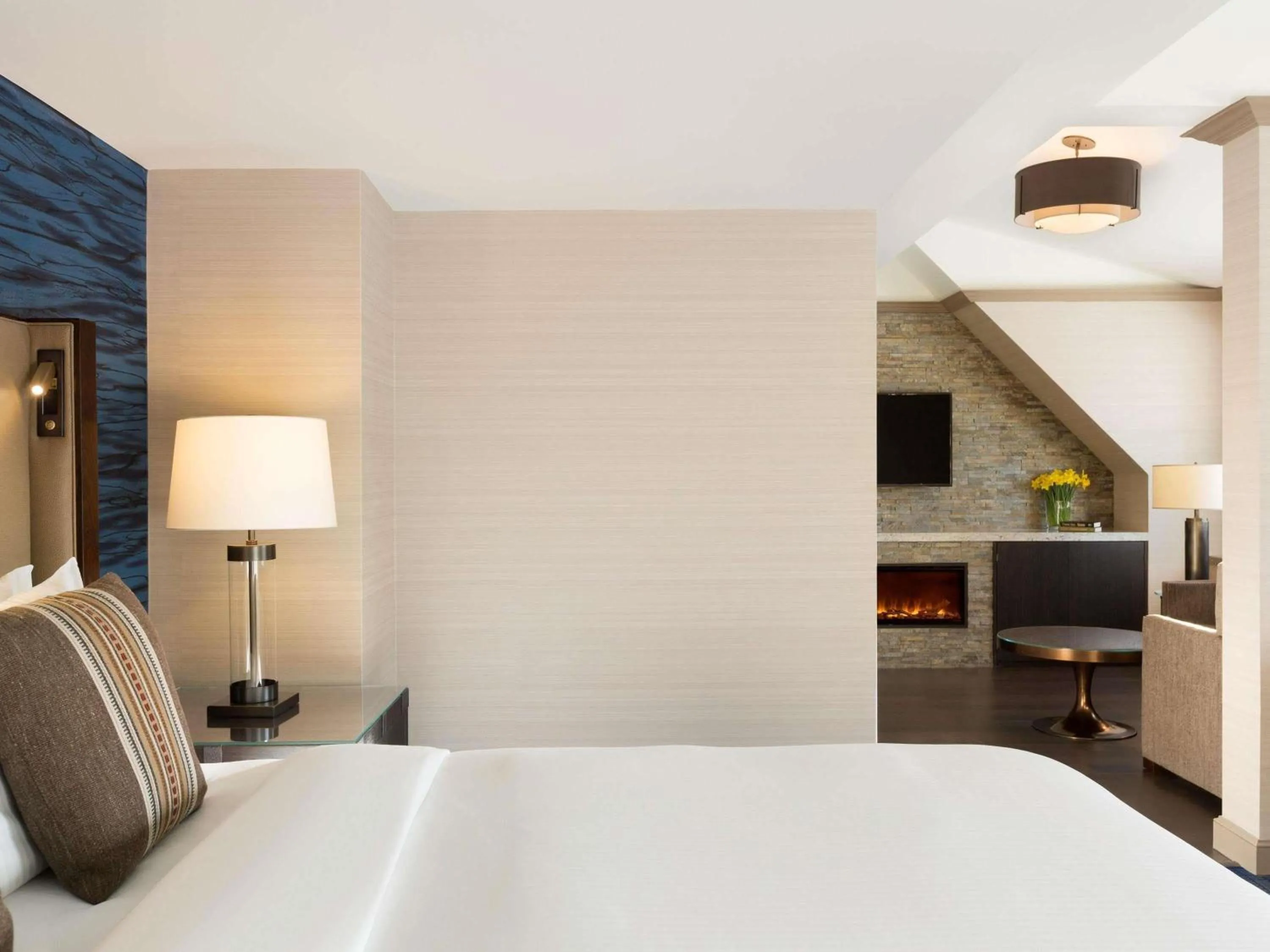 Photo of the whole room, Bed in Fairmont Chateau Whistler