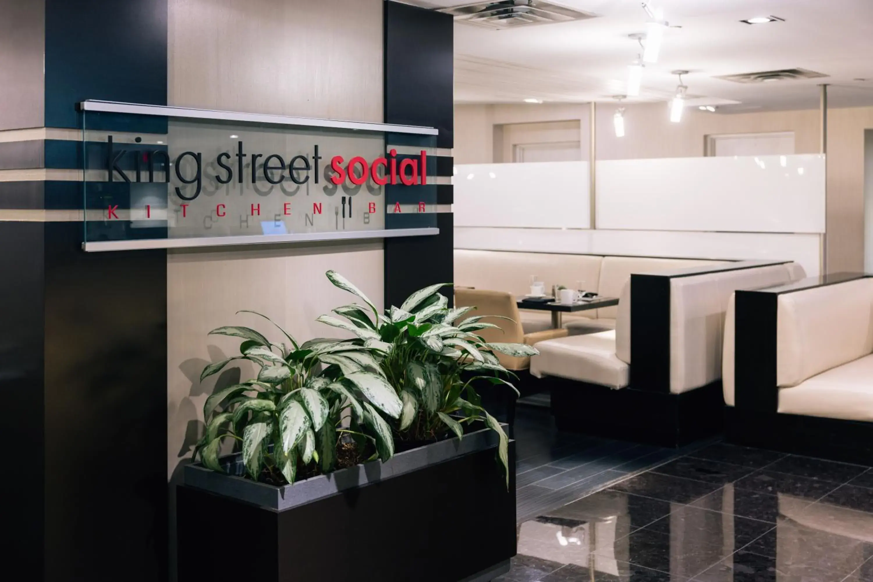 Restaurant/places to eat in Hyatt Regency Toronto Restaurant/places to eat in Hyatt Regency Toronto