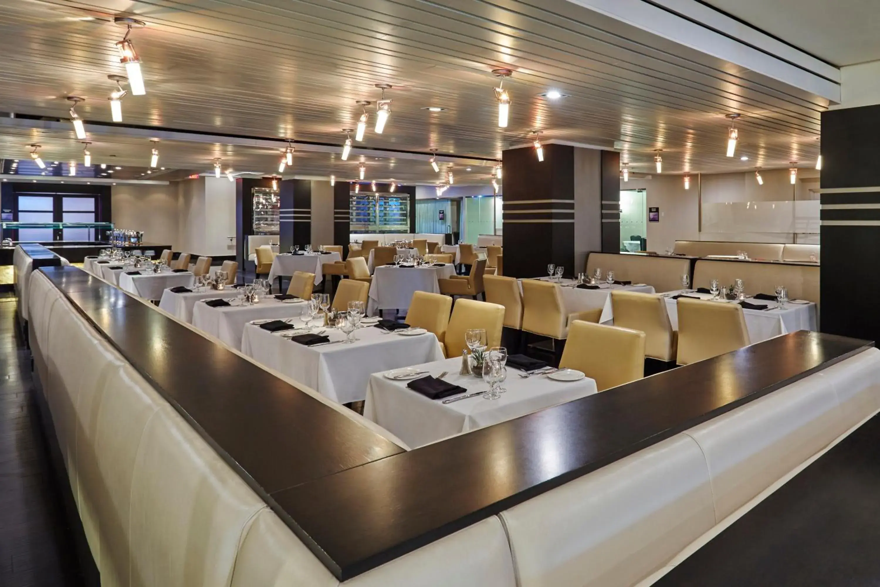 Restaurant/places to eat in Hyatt Regency Toronto Restaurant/places to eat in Hyatt Regency Toronto