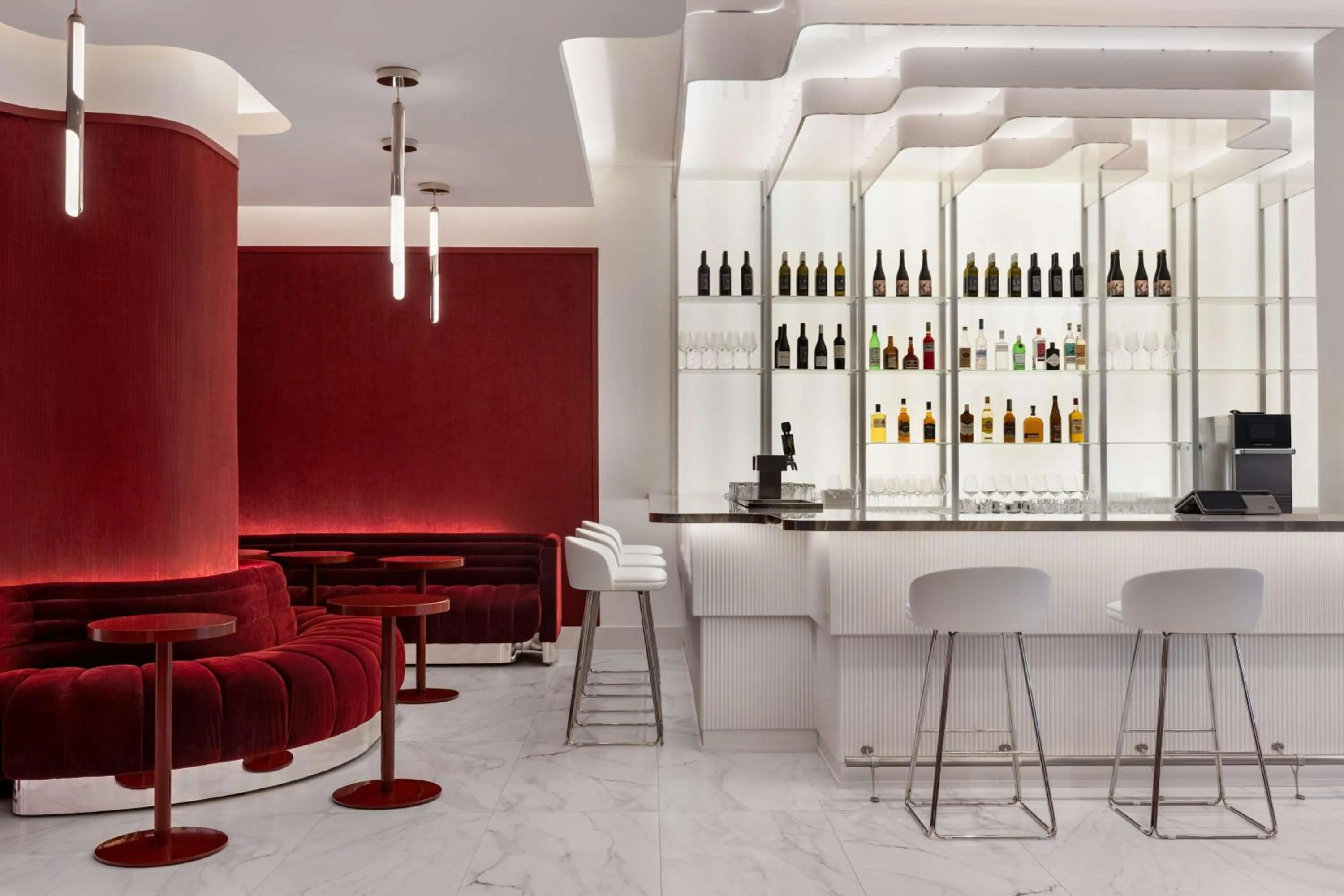 Lobby or reception in Revery Toronto Downtown, Curio Collection by Hilton