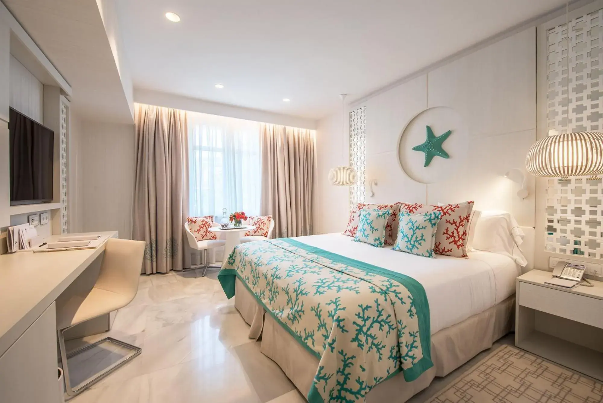 Photo of the whole room, Bed in Gran Hotel Miramar GL Photo of the whole room, Bed in Gran Hotel Miramar GL