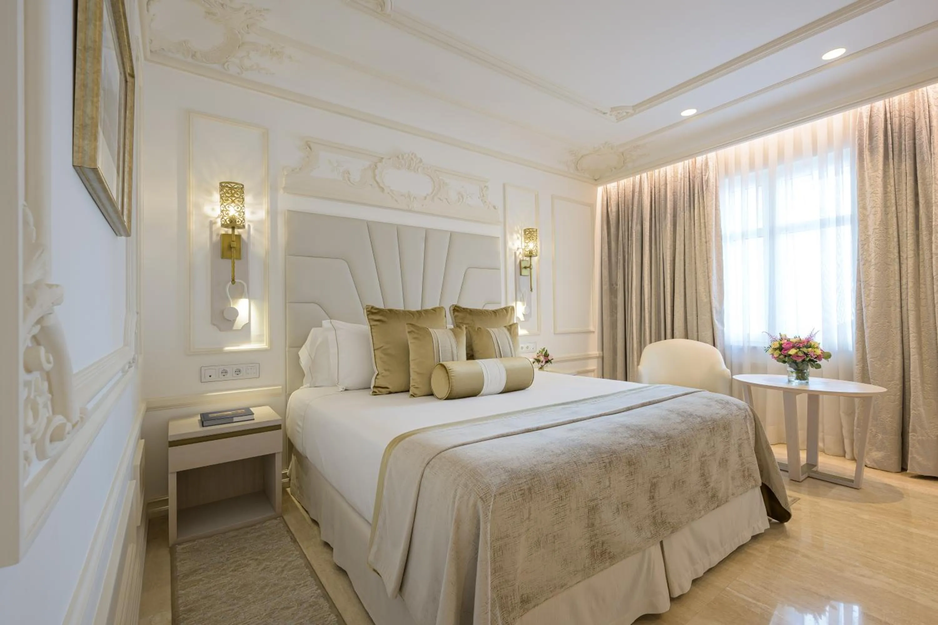 Bedroom, Bed in Gran Hotel Miramar GL