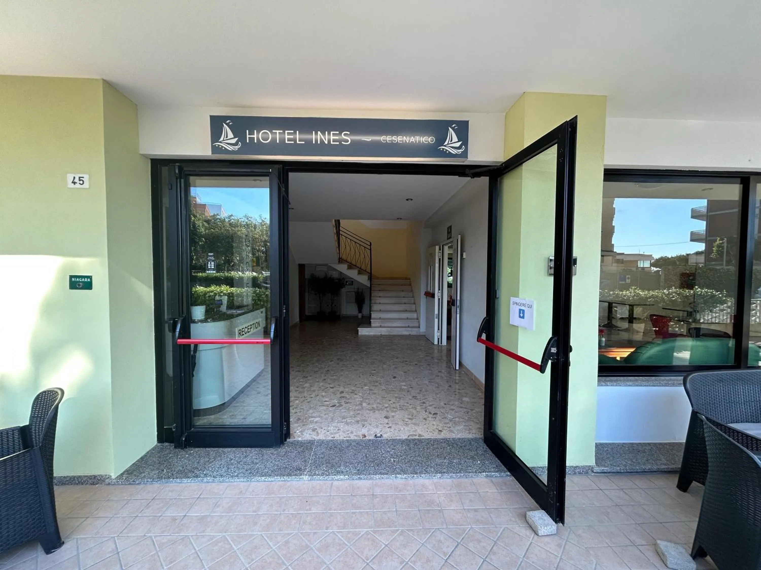 Hotel Ines