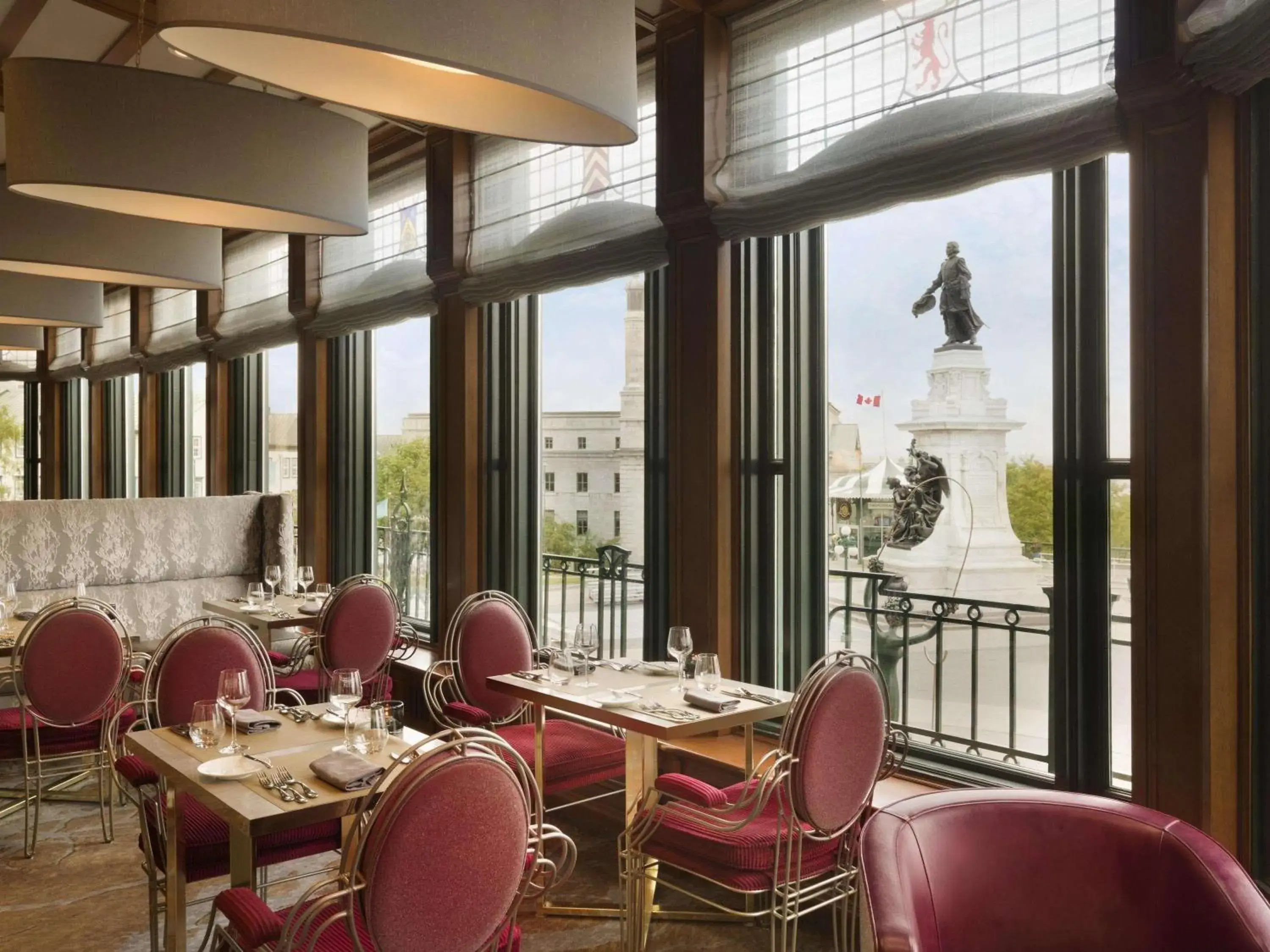 Restaurant/places to eat in Fairmont Le Chateau Frontenac Restaurant/places to eat in Fairmont Le Chateau Frontenac