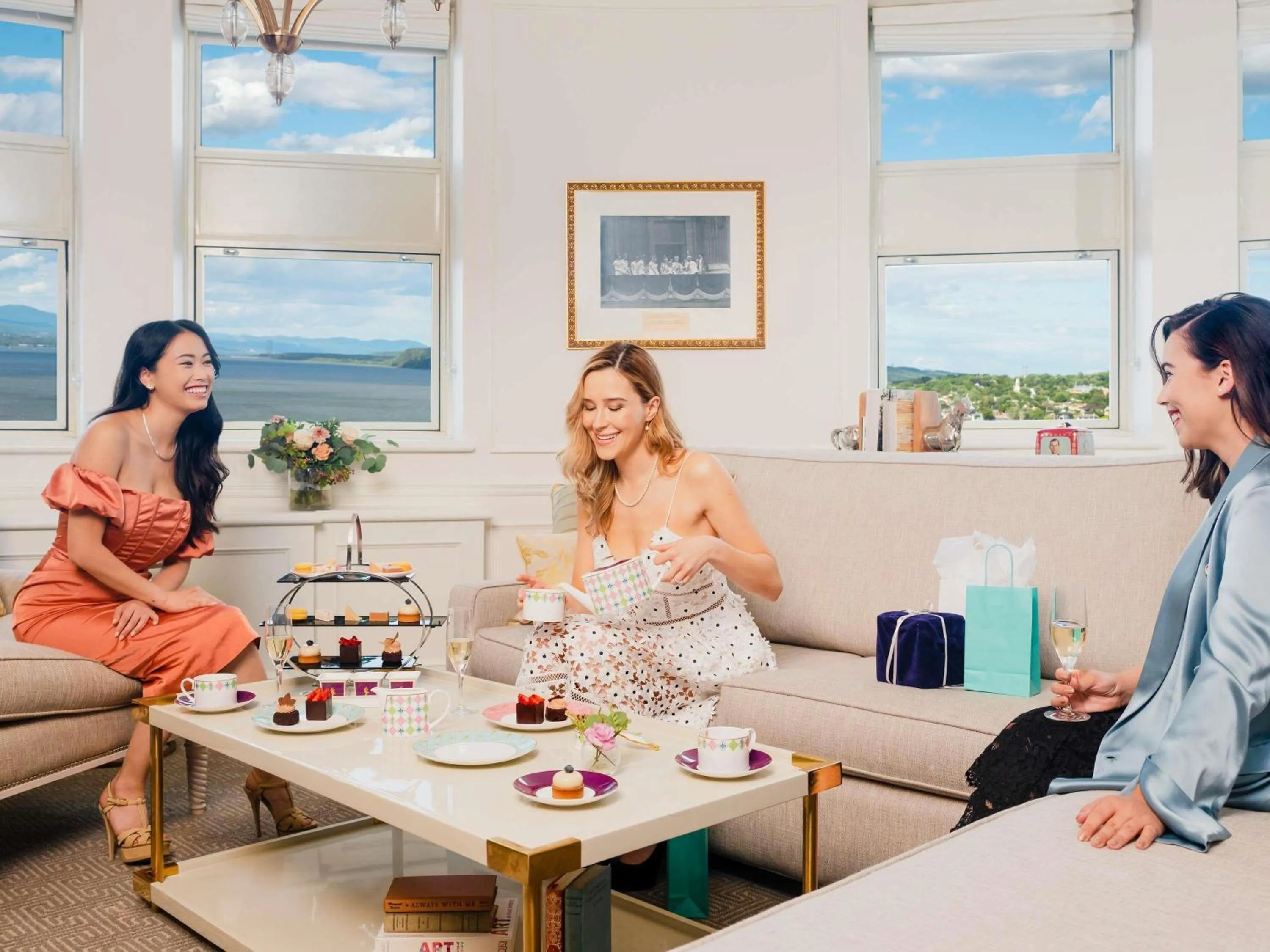 Bedroom in Fairmont Le Chateau Frontenac
