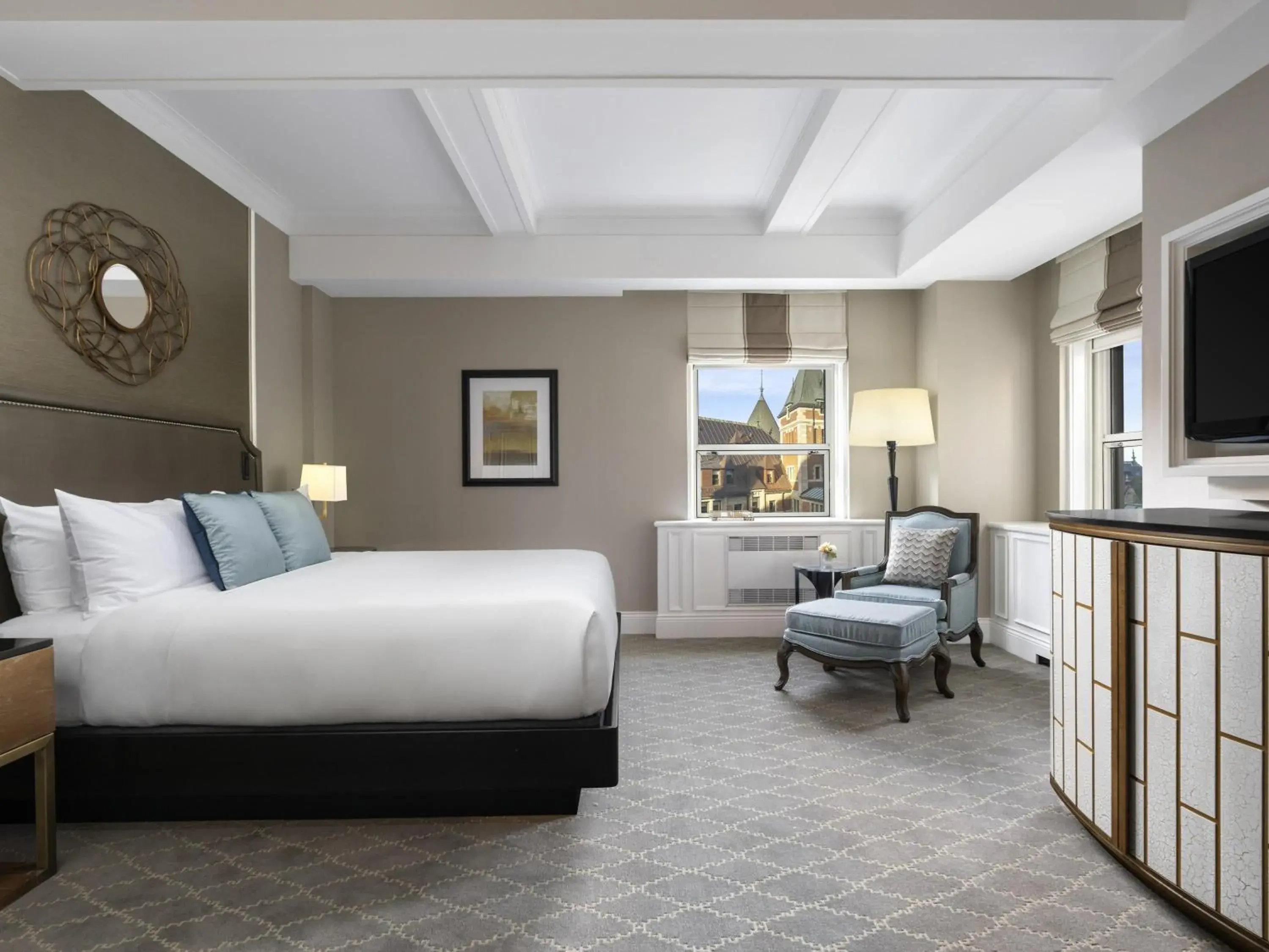 Bedroom, Bed in Fairmont Le Chateau Frontenac Bedroom, Bed in Fairmont Le Chateau Frontenac