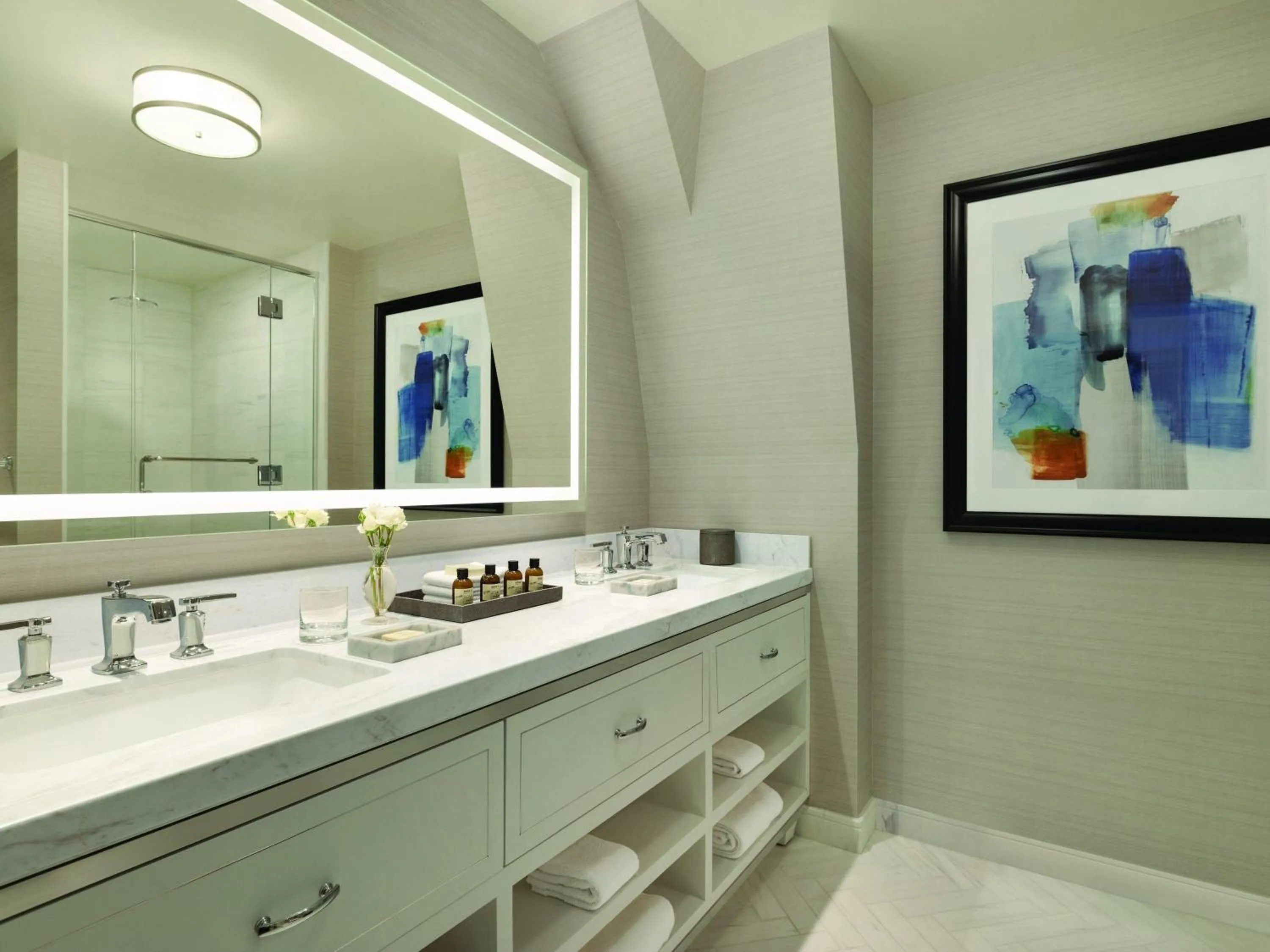 Bedroom in Fairmont Le Chateau Frontenac