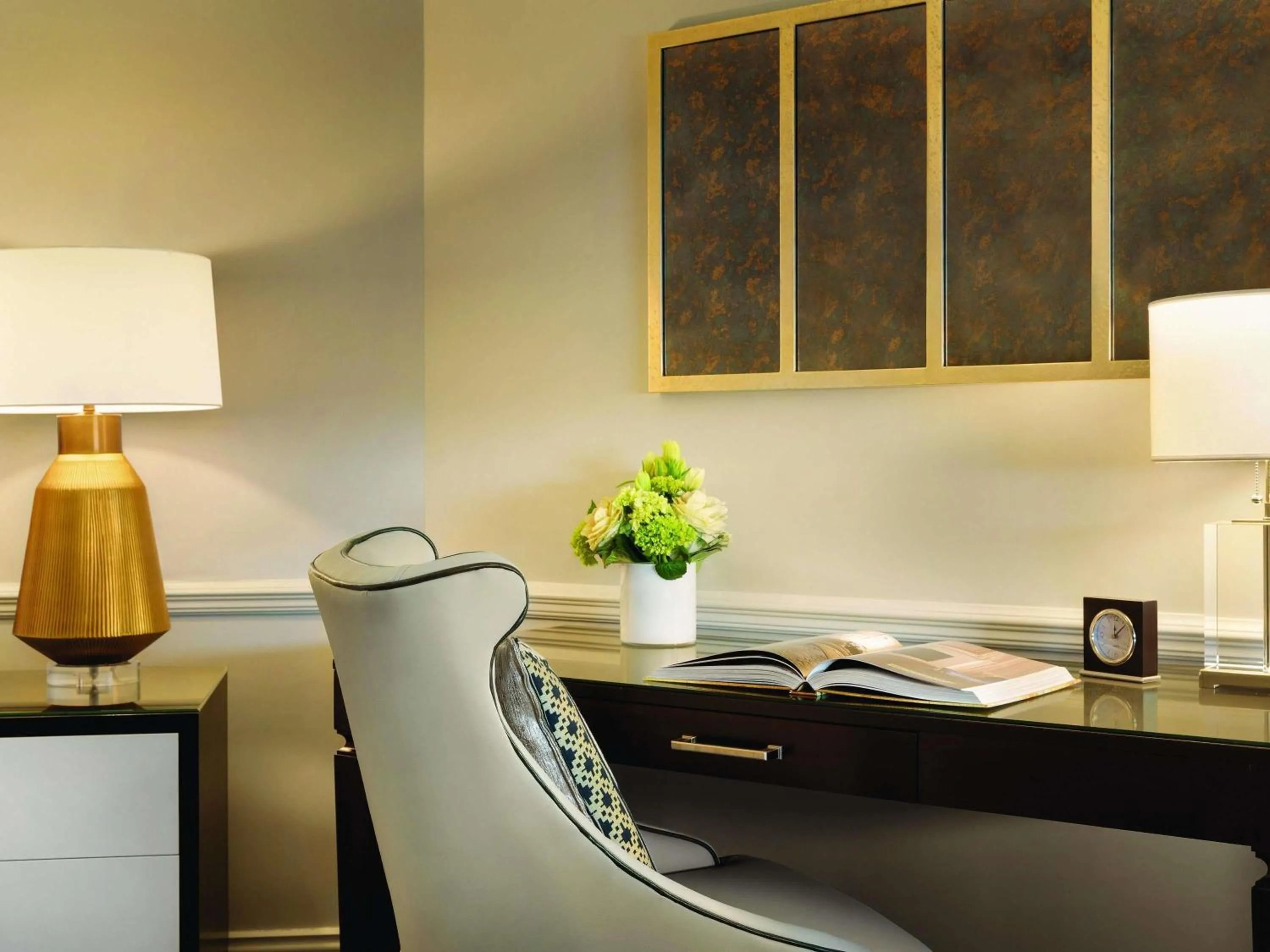 Bedroom in Fairmont Le Chateau Frontenac