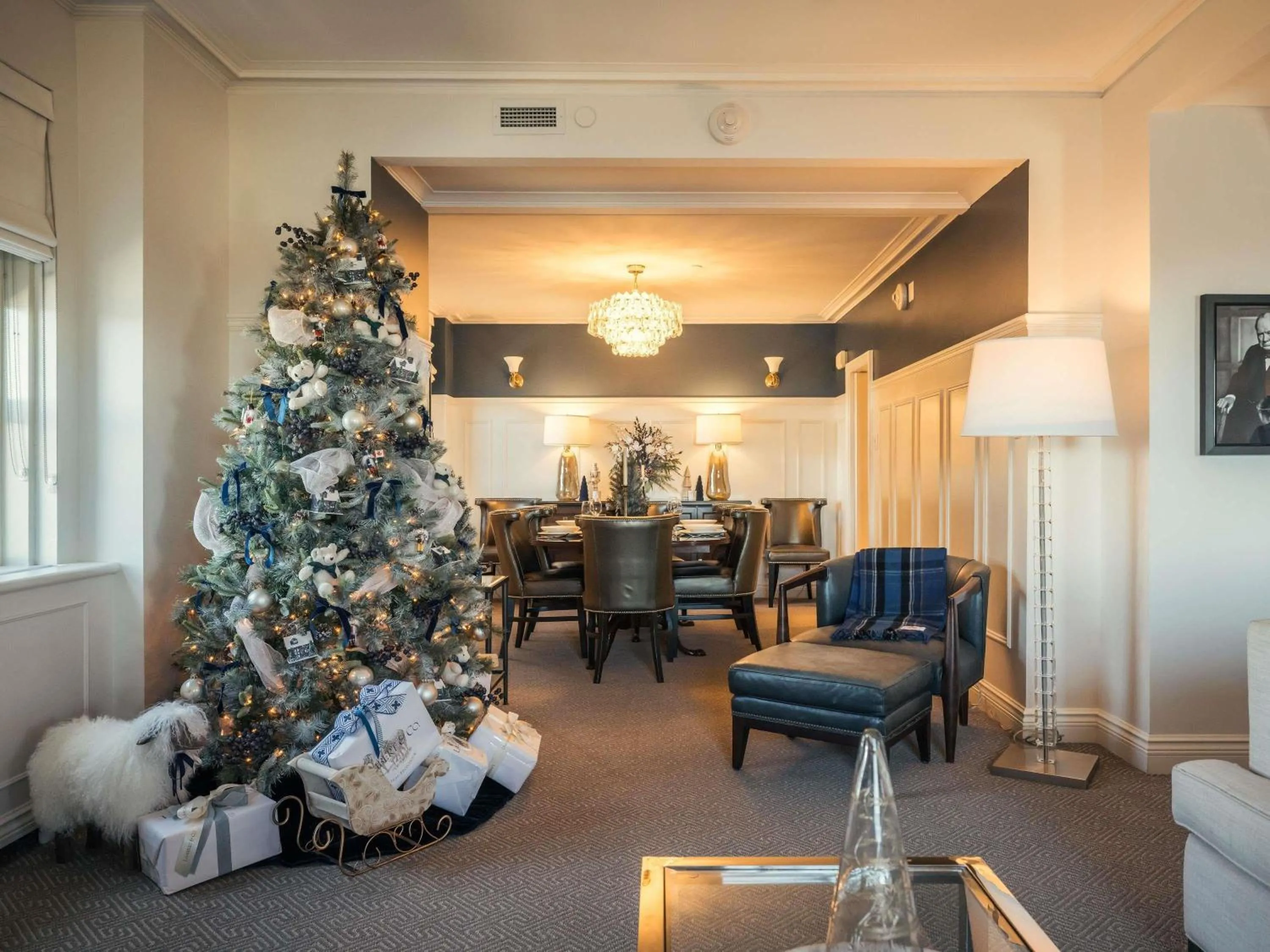 Bedroom in Fairmont Le Chateau Frontenac
