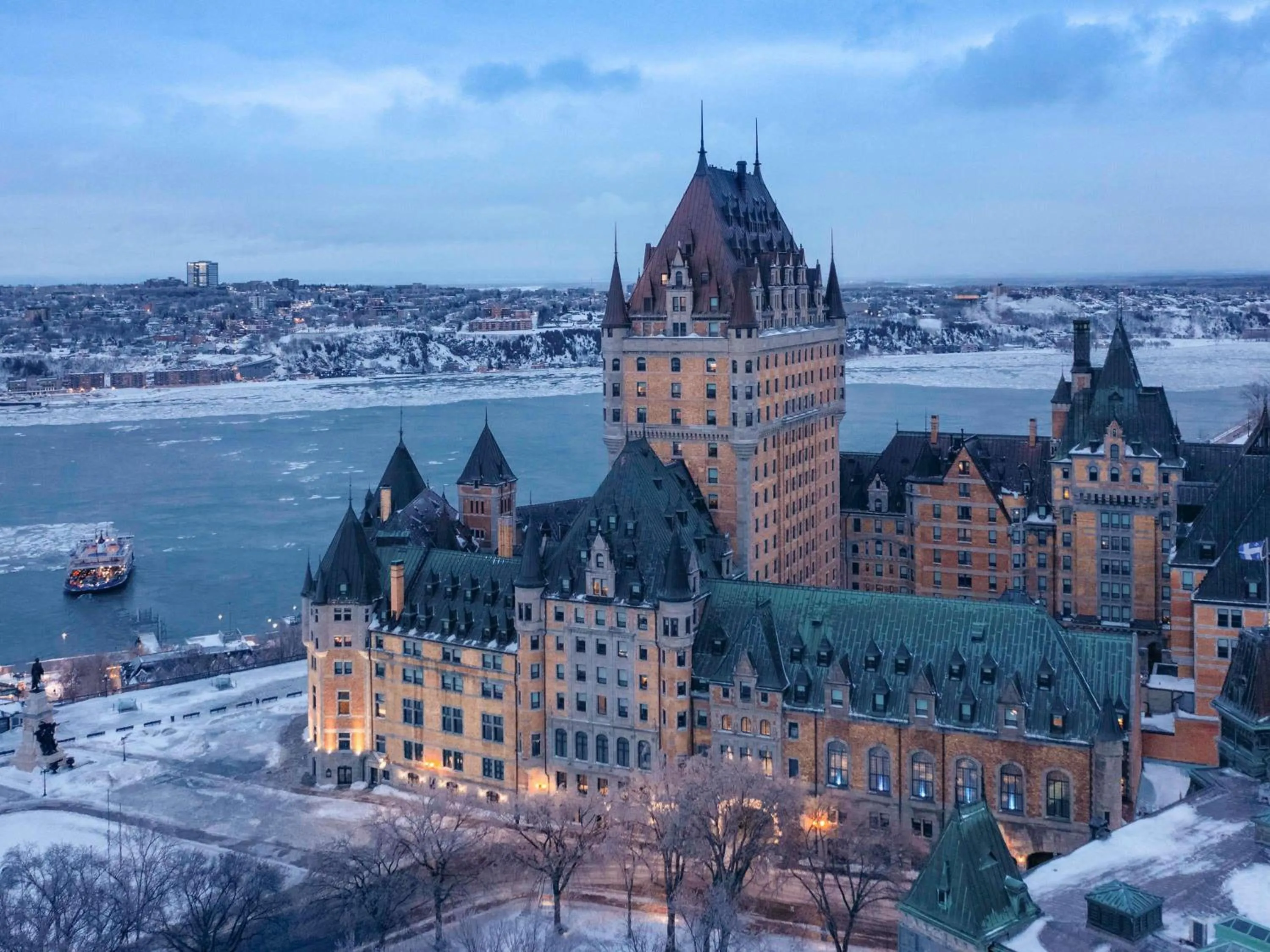 Property building in Fairmont Le Chateau Frontenac