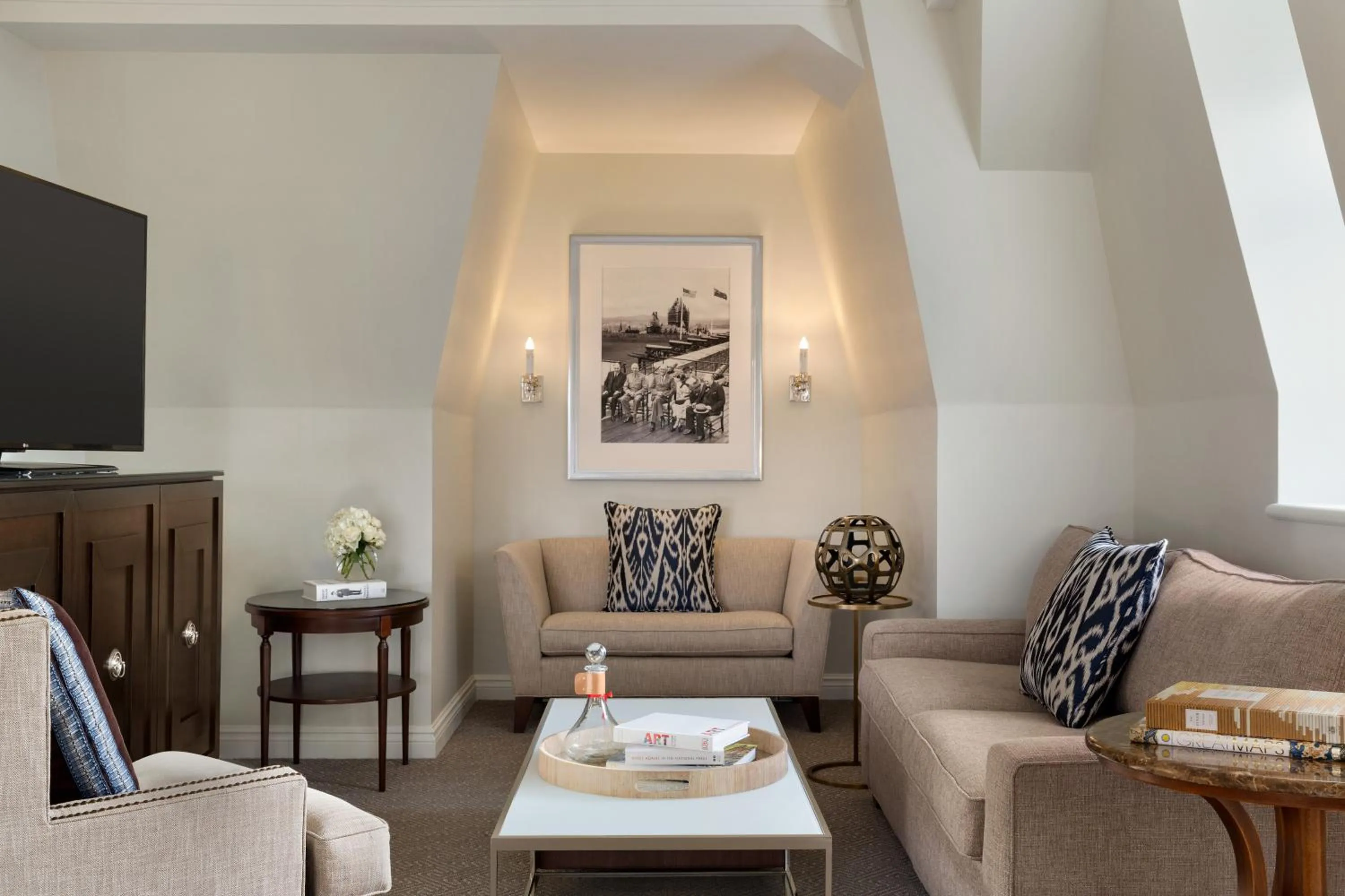 Living room in Fairmont Le Chateau Frontenac