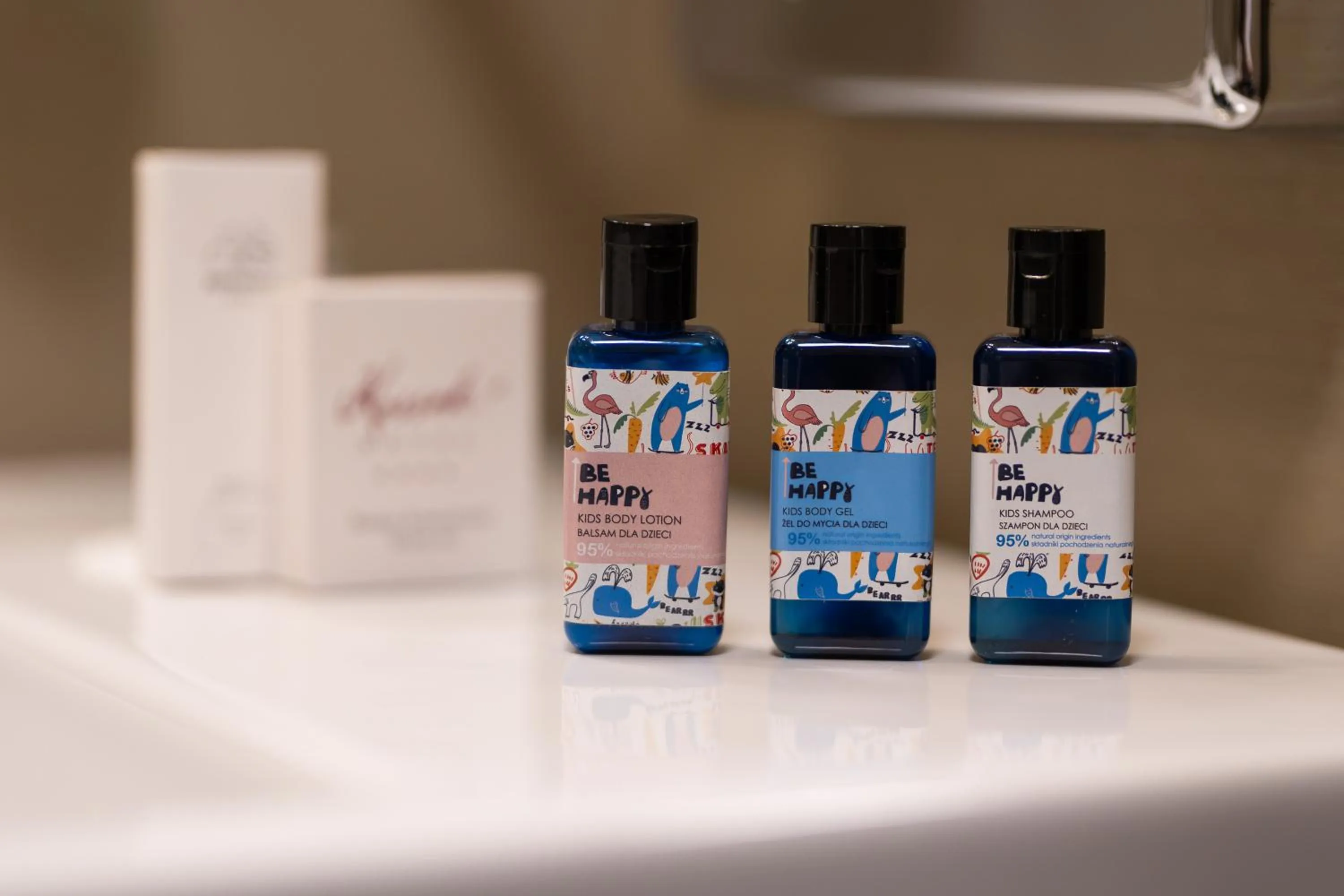 children in Hotel Kossak