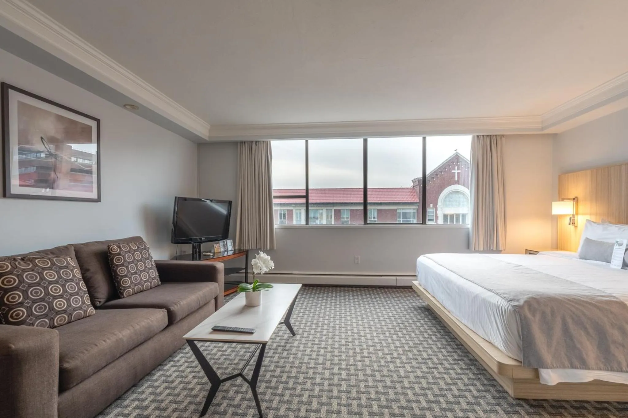 Bedroom, Bed in Century Plaza Hotel