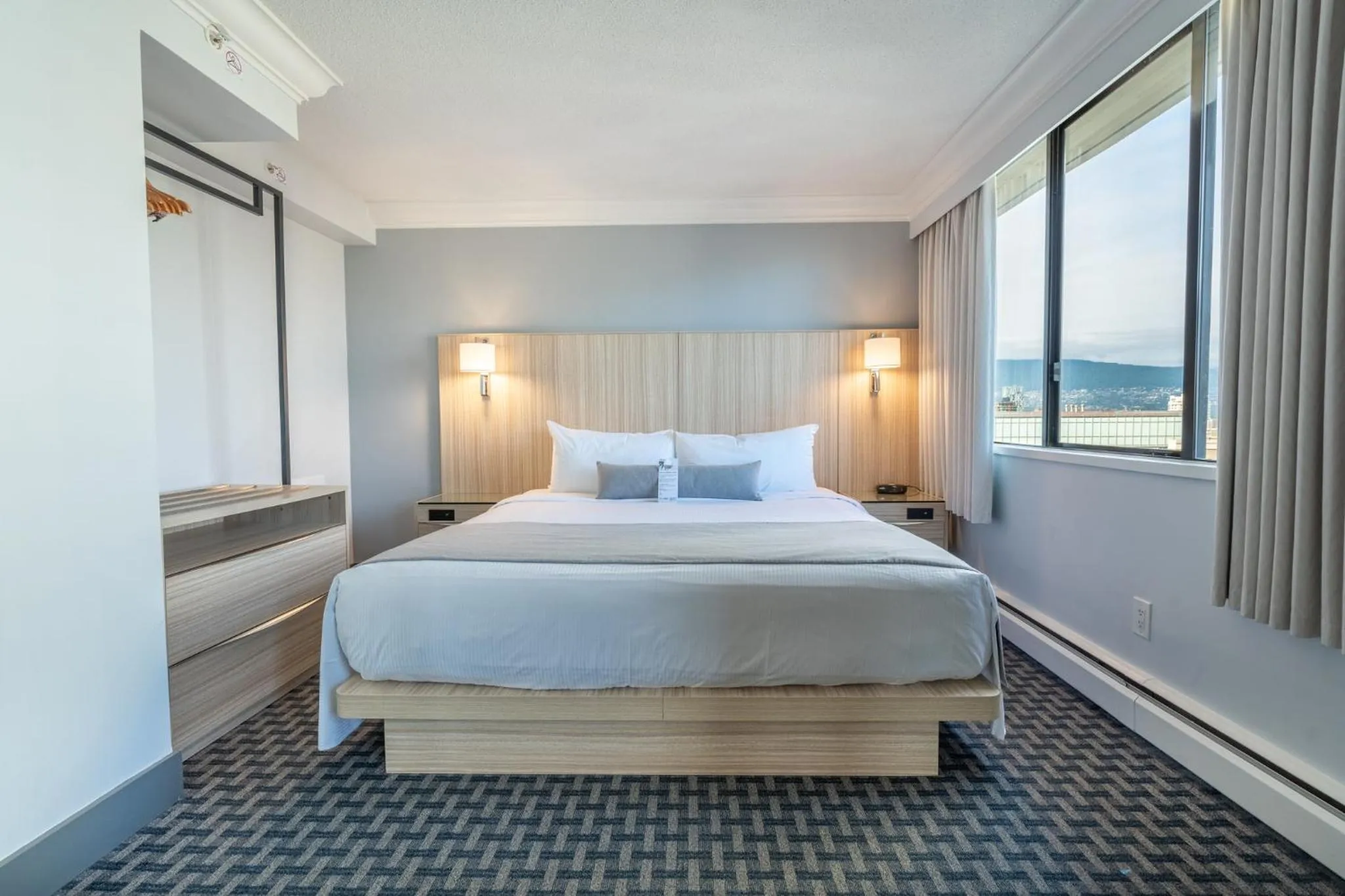 Bedroom, Bed in Century Plaza Hotel