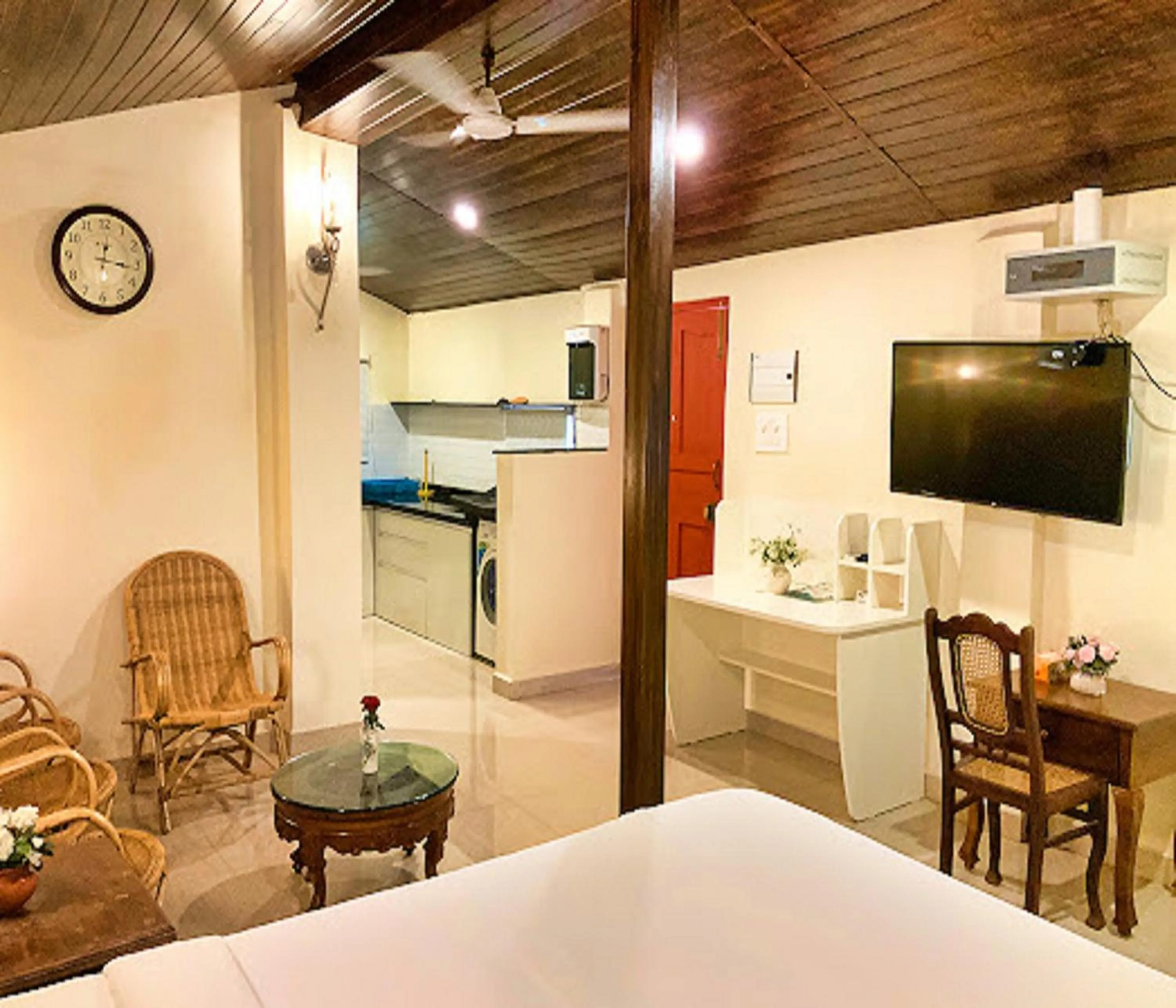 Living room in Lar Amorosa Boutique Hotel - Goa