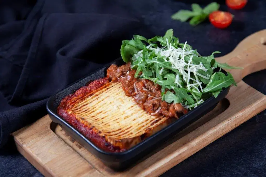 Food and drinks in Acclaim Hotel by CLIQUE Food and drinks in Acclaim Hotel by CLIQUE