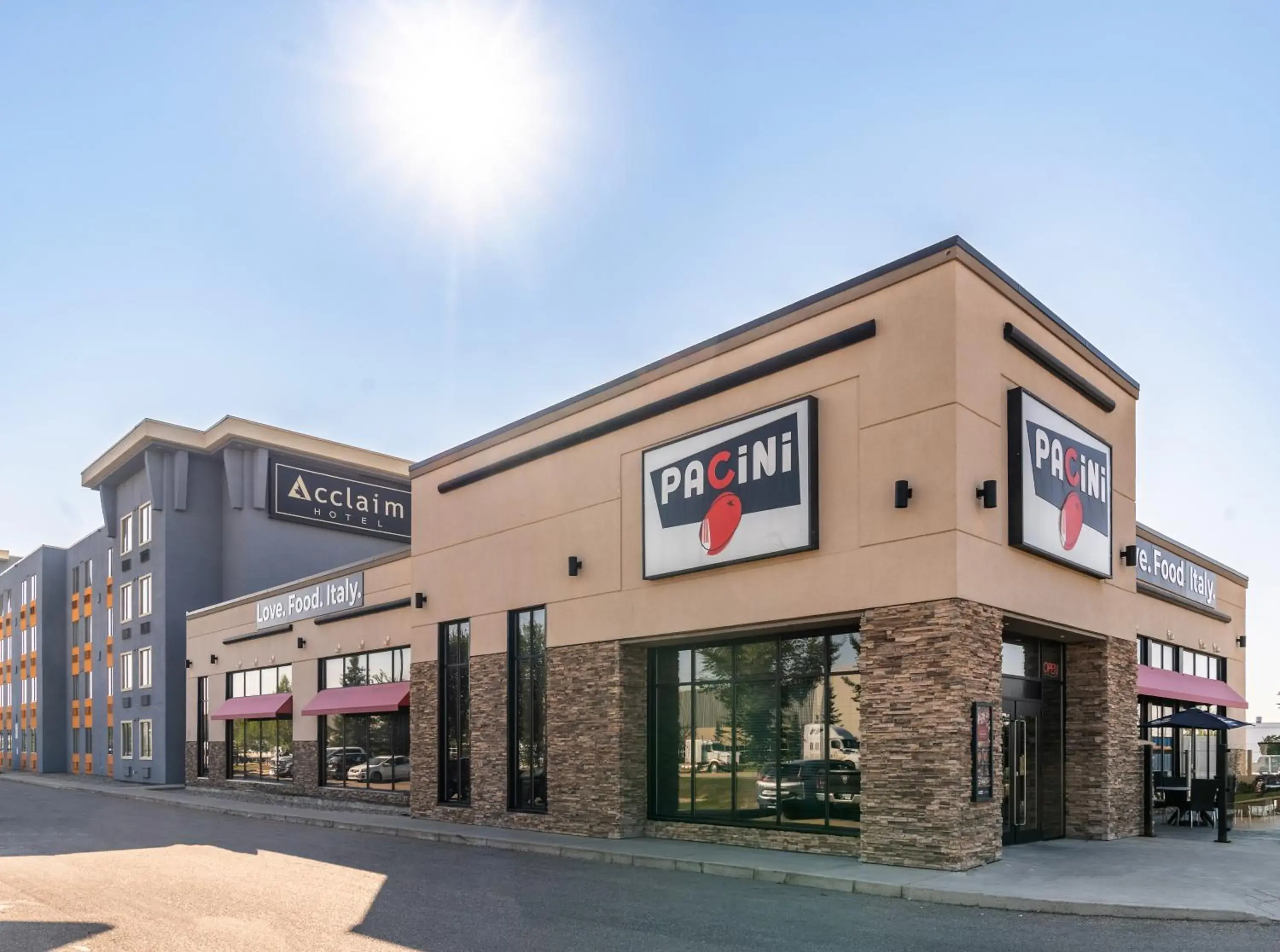 Property building in Acclaim Hotel by CLIQUE Property building in Acclaim Hotel by CLIQUE