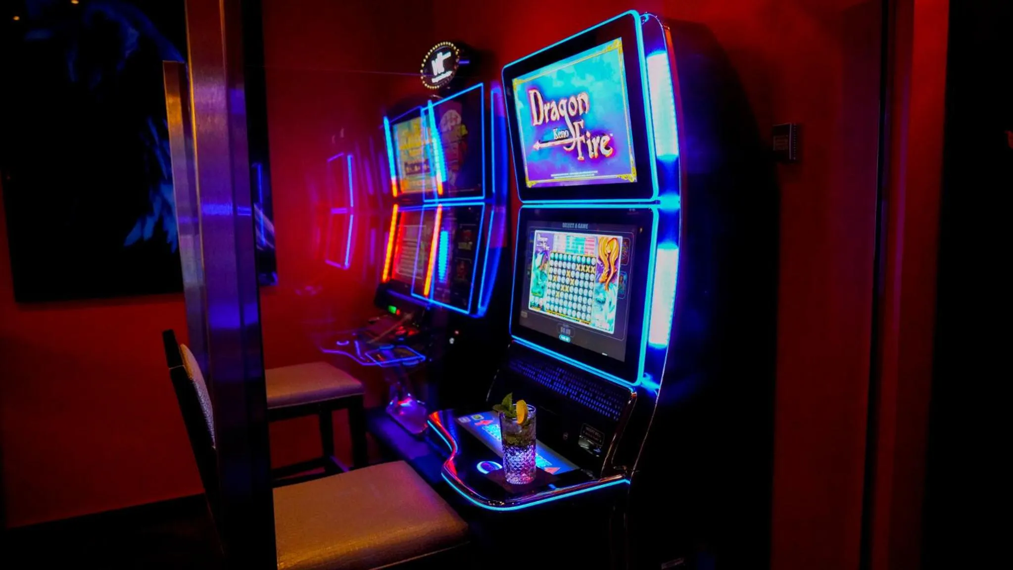 Lounge or bar in Fantasyland Hotel