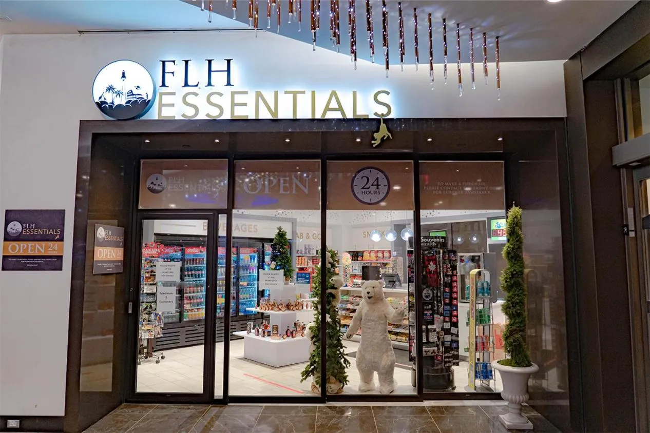 On-site shops in Fantasyland Hotel