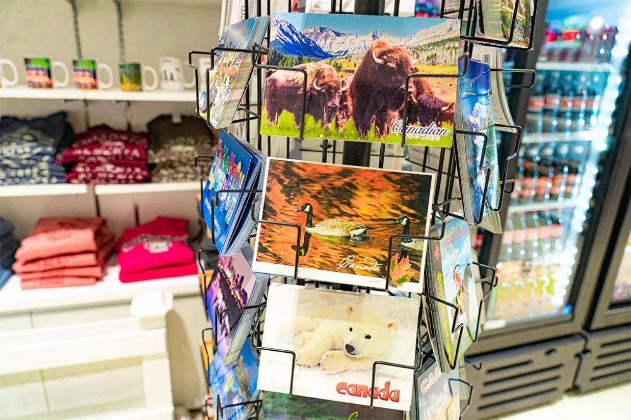 On-site shops in Fantasyland Hotel