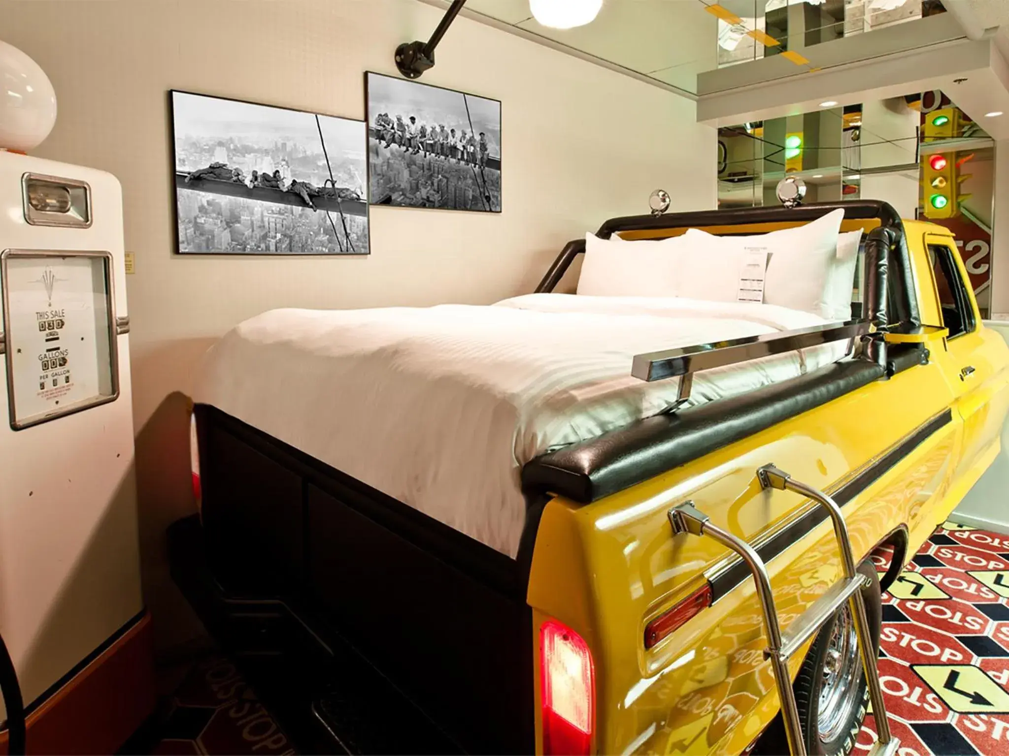 Bed in Fantasyland Hotel Bed in Fantasyland Hotel