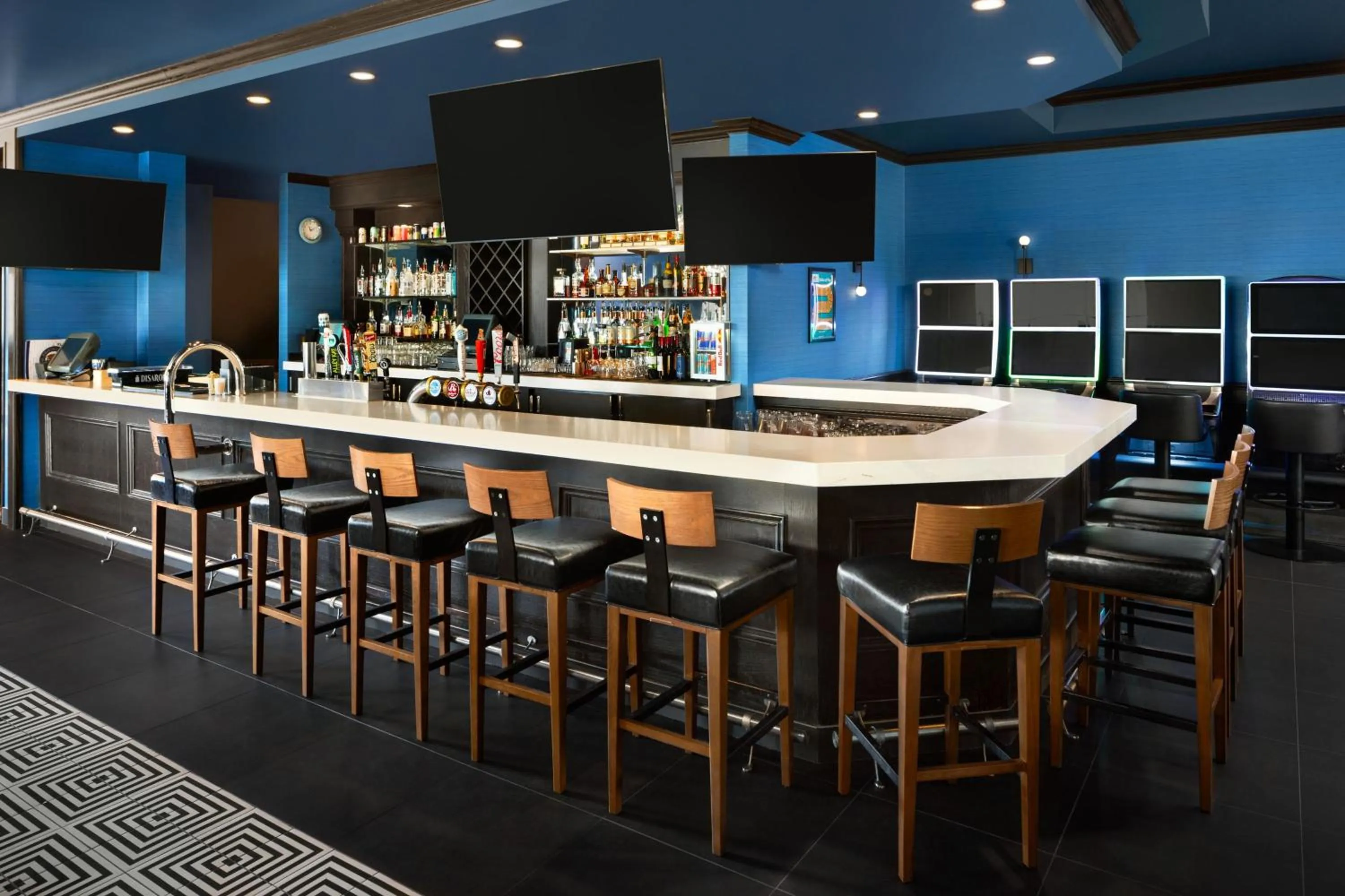 Restaurant/places to eat in Four Points by Sheraton Edmonton South