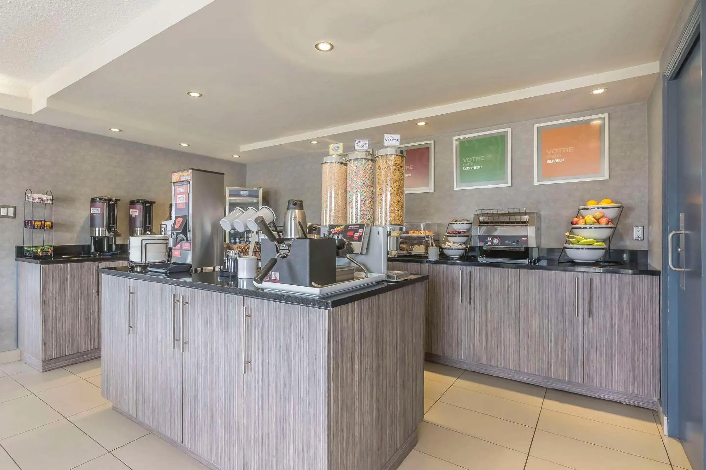 Breakfast in Comfort Inn Breakfast in Comfort Inn