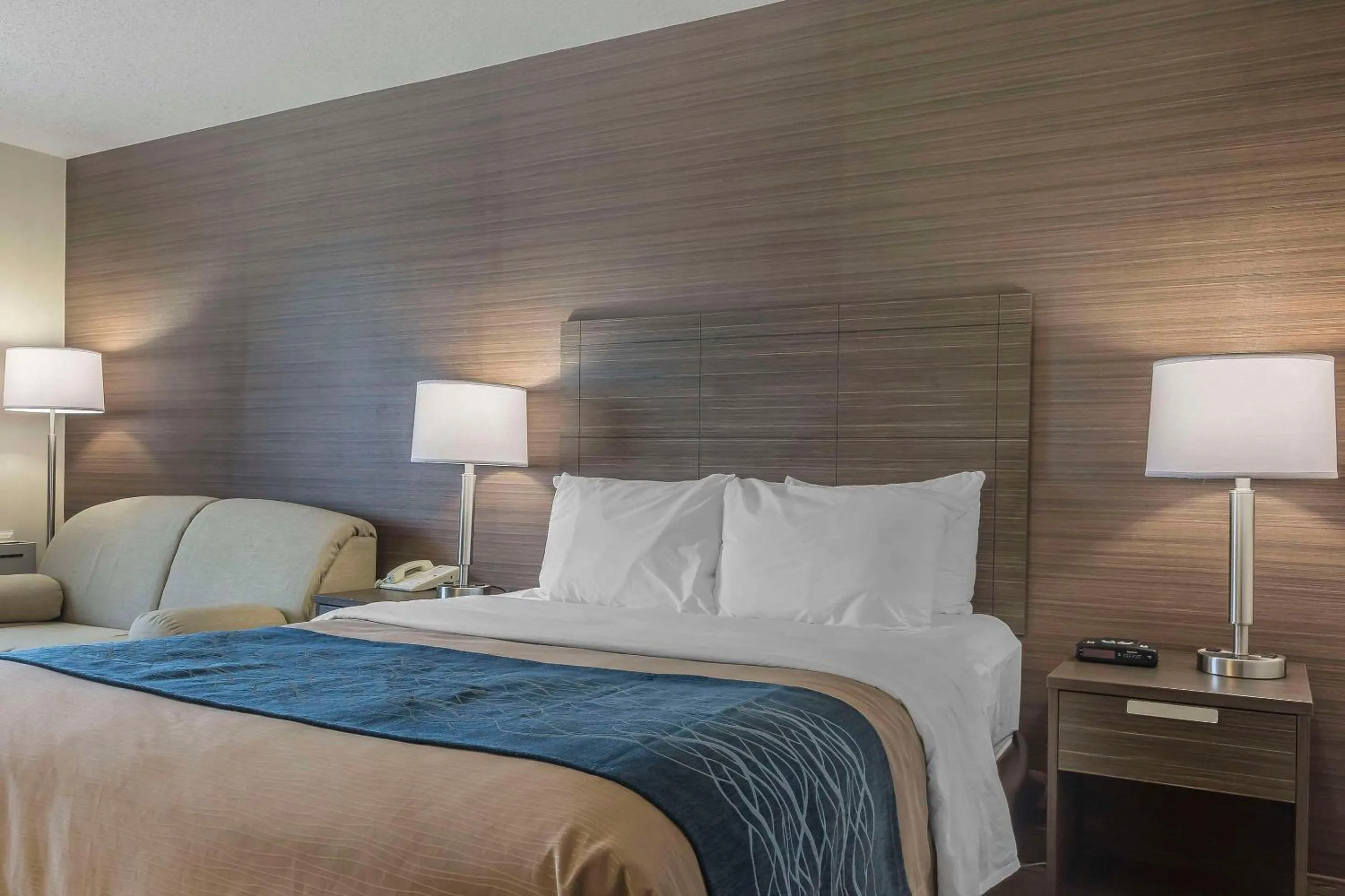 Bedroom, Bed in Comfort Inn