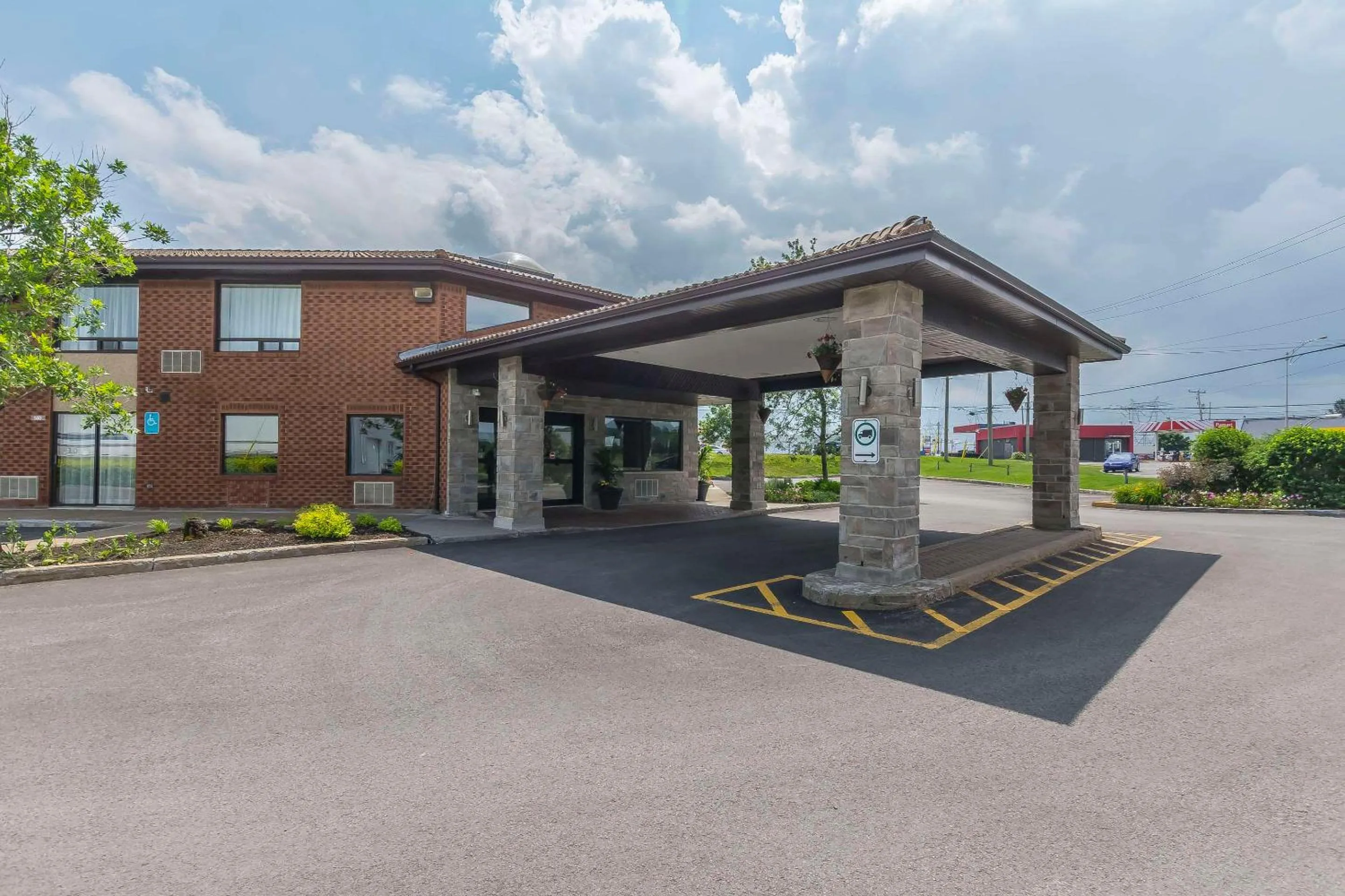 Property building in Comfort Inn