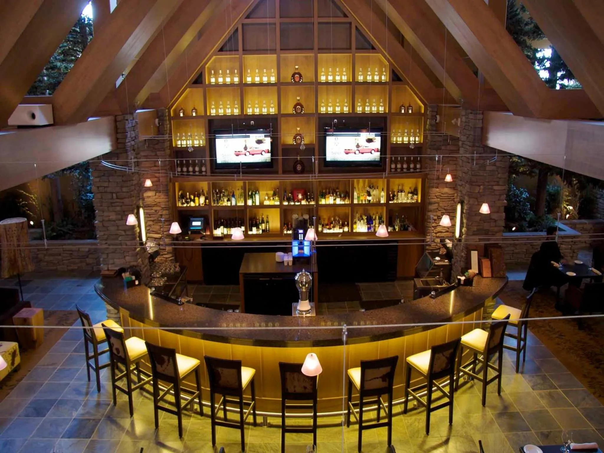Lounge or bar in Sawridge Inn and Conference Centre Edmonton South